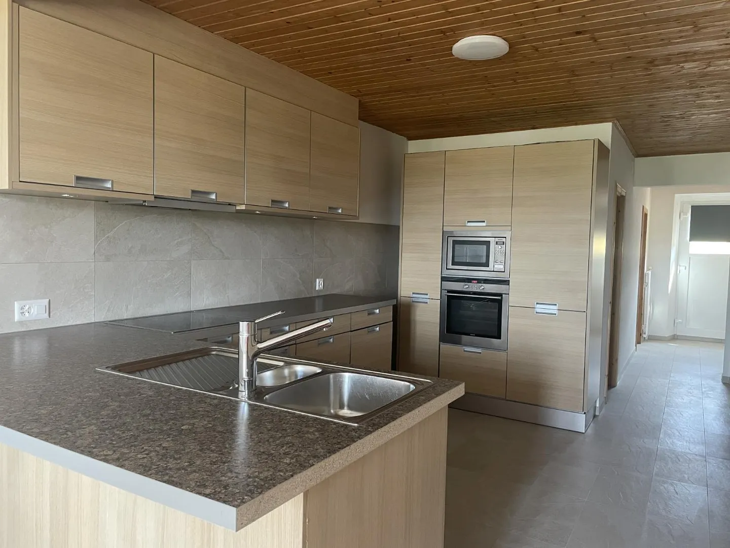 Appartamento 4 locali - Foto 1 di 7