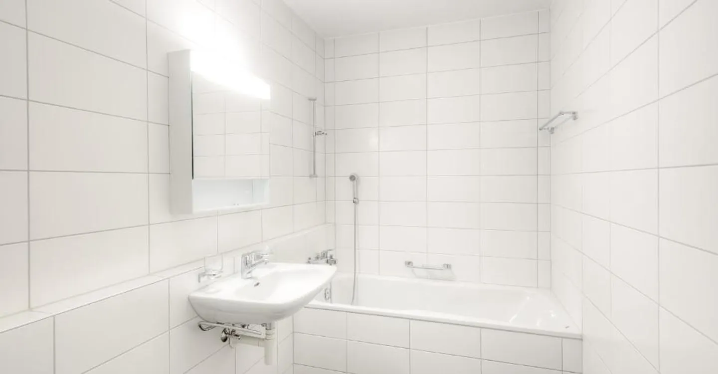 Appartement spacieux avec loggia - Photo 5 sur 10