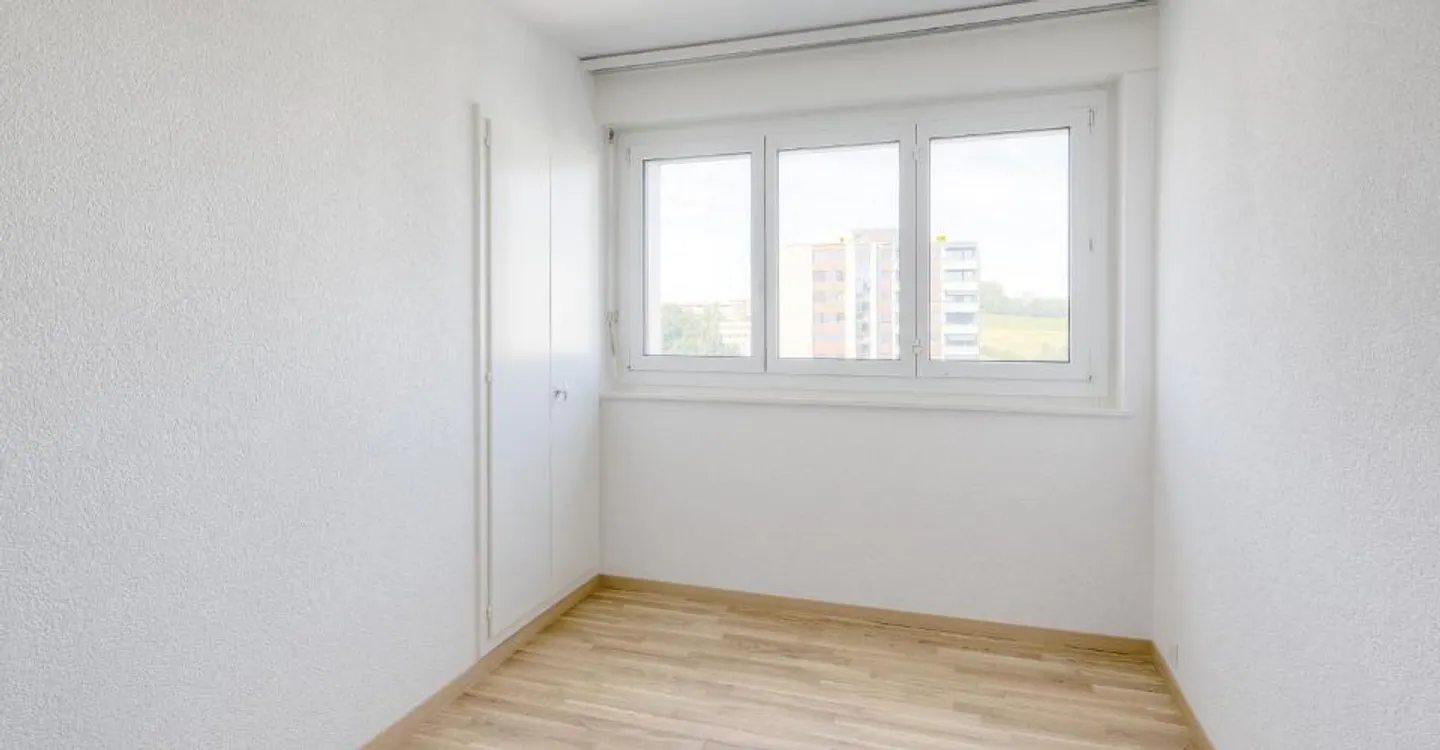 Appartement spacieux avec loggia - Photo 7 sur 10