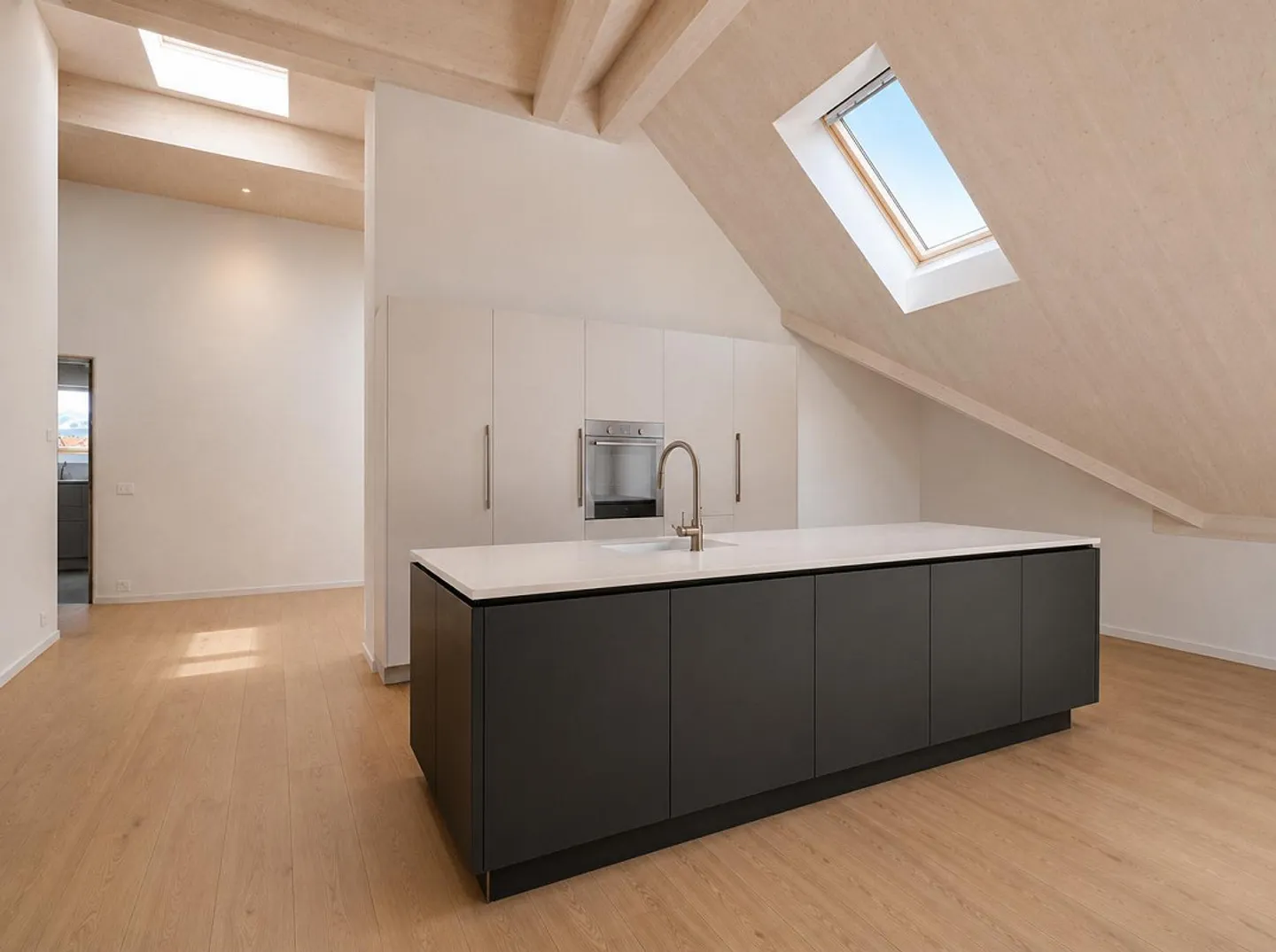 Appartamento attico di 4,5 stanze a Mettlen - Foto 3 di 9