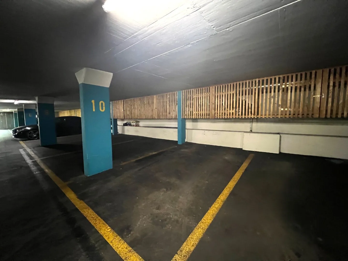 Einstellhallenparkplatz in Emmenbrücke - Foto 3 von 4