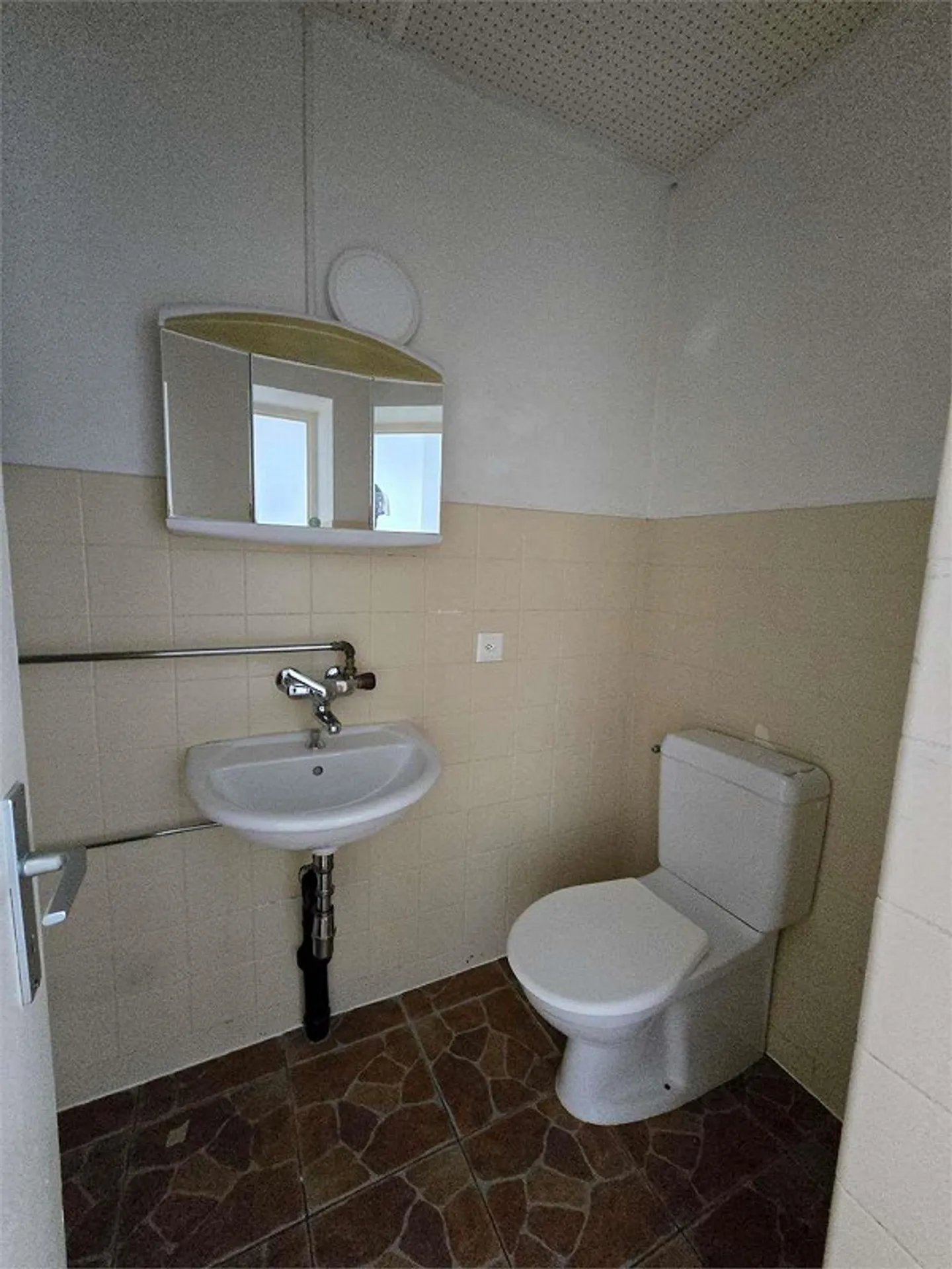 Chiasso Centre - Espace Commercial Spacieux et Moderne avec Grandes Vitrines - Photo 5 sur 7