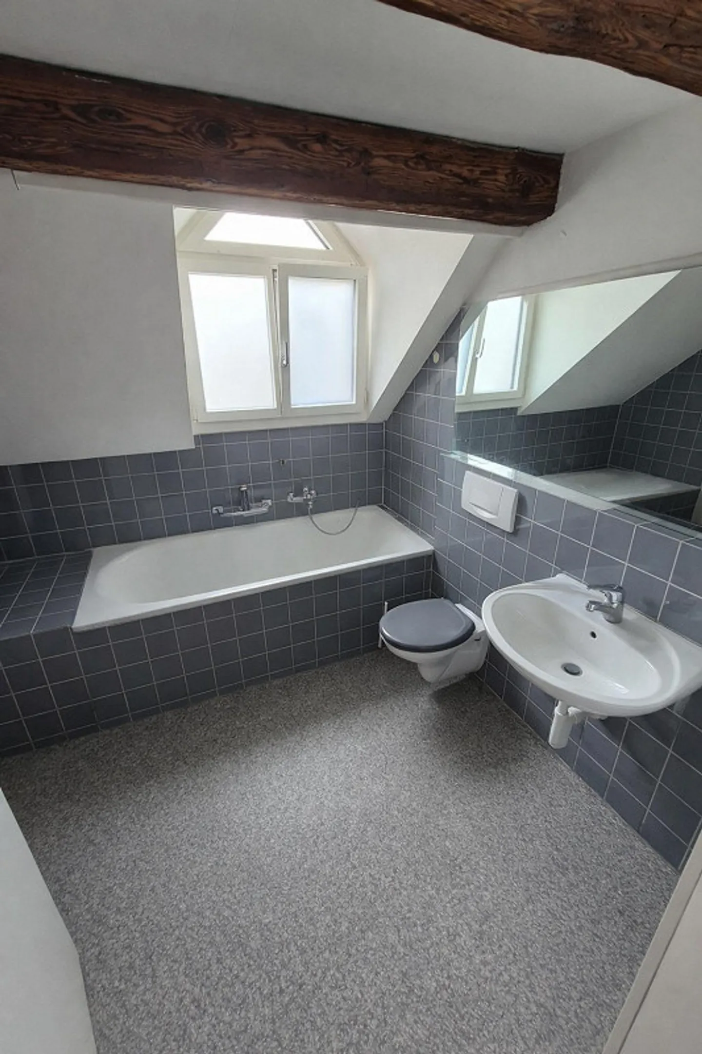 Appartement 3.5 pièces dans un emplacement central à Liestal - Photo 9 sur 10