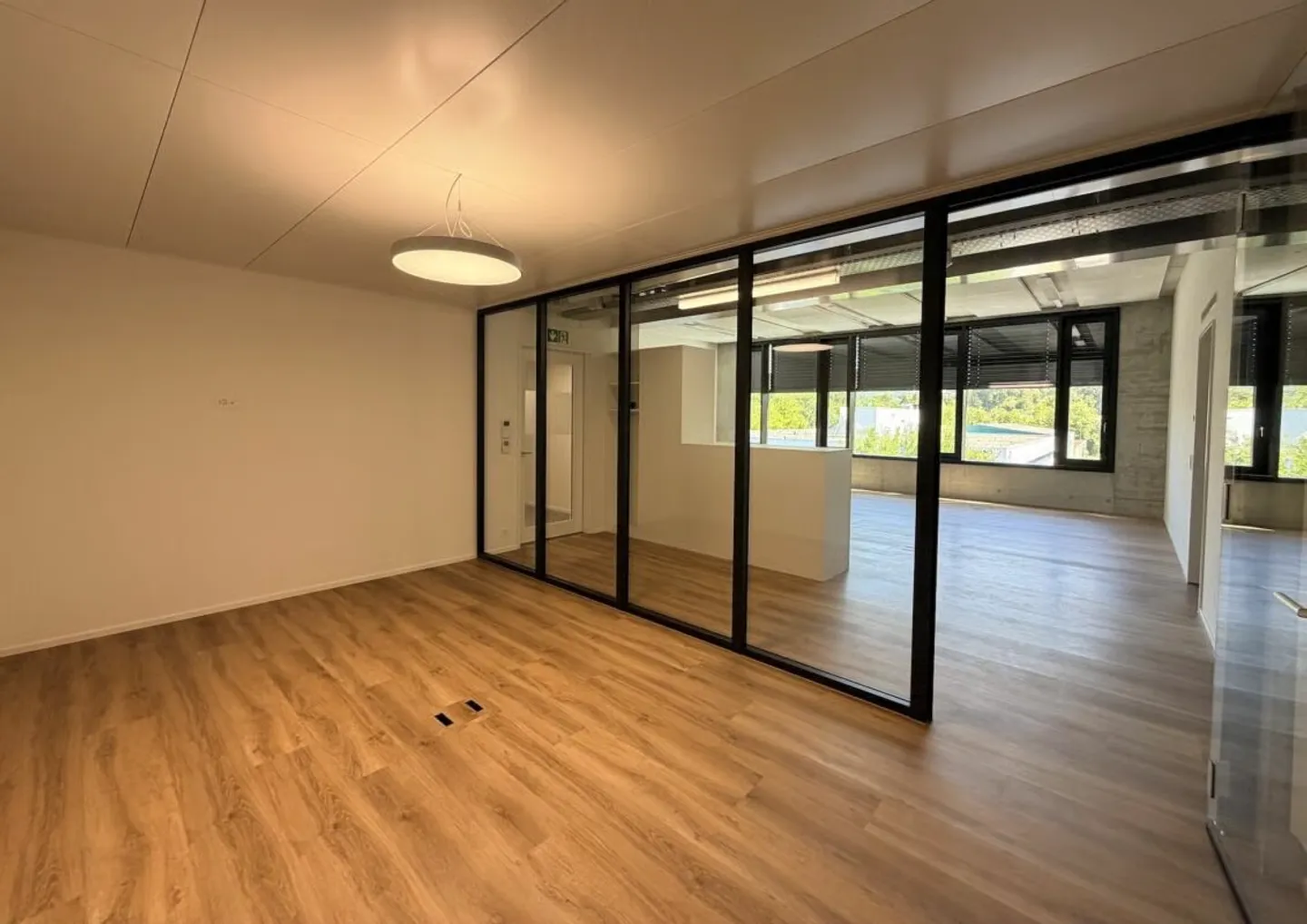 Modernes Büro in Aarau - Foto 2 von 26