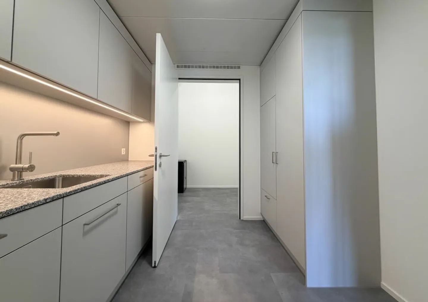 Modernes Büro in Aarau - Foto 7 von 26