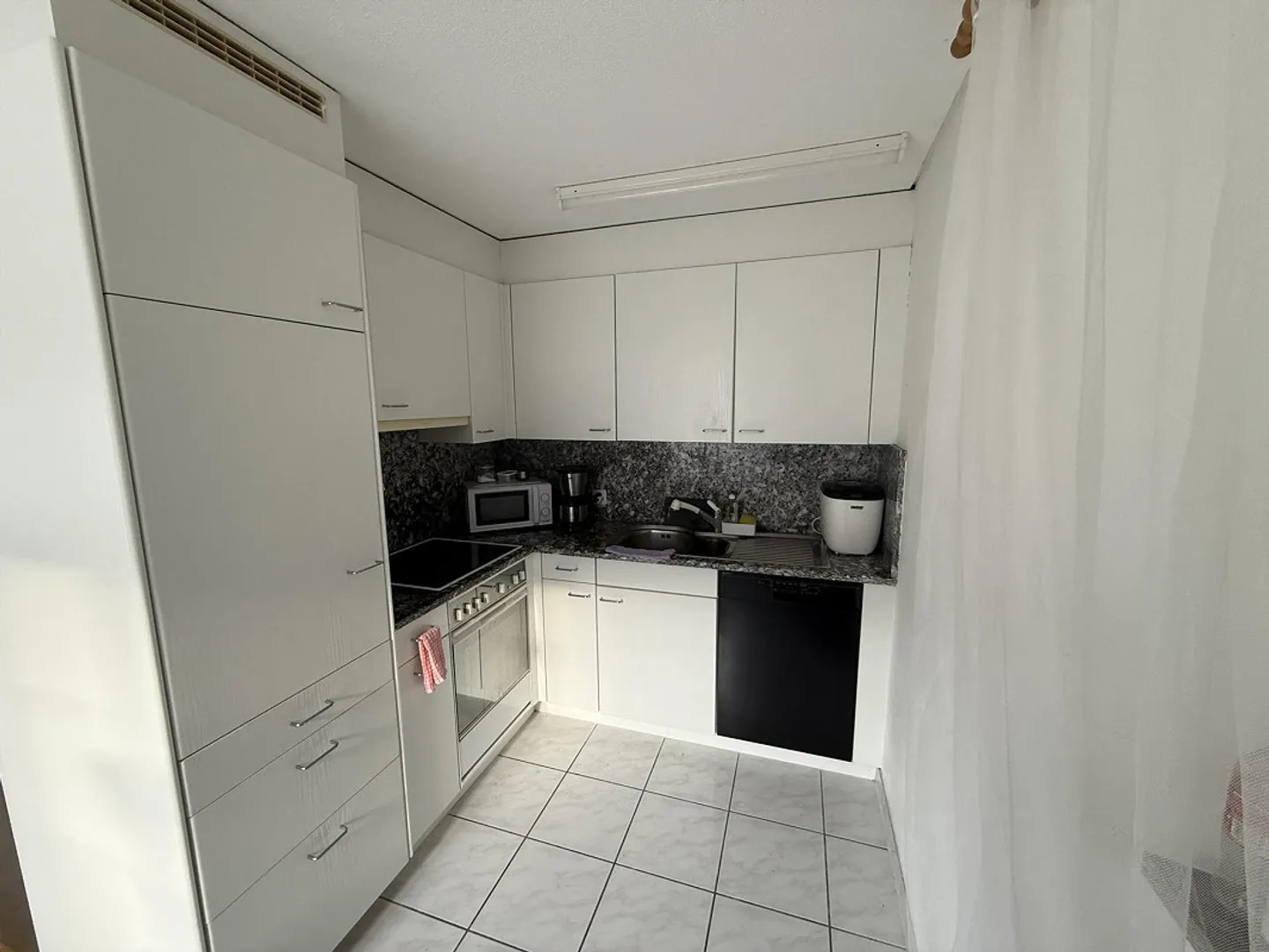 Charming 2.5-room apartment - Photo 4 of 6