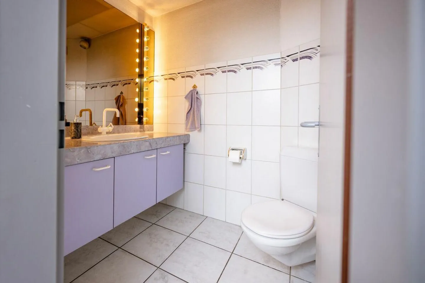 Maison individuelle avec vue dégagée et aménagement intérieur de qualité - Photo 12 sur 16