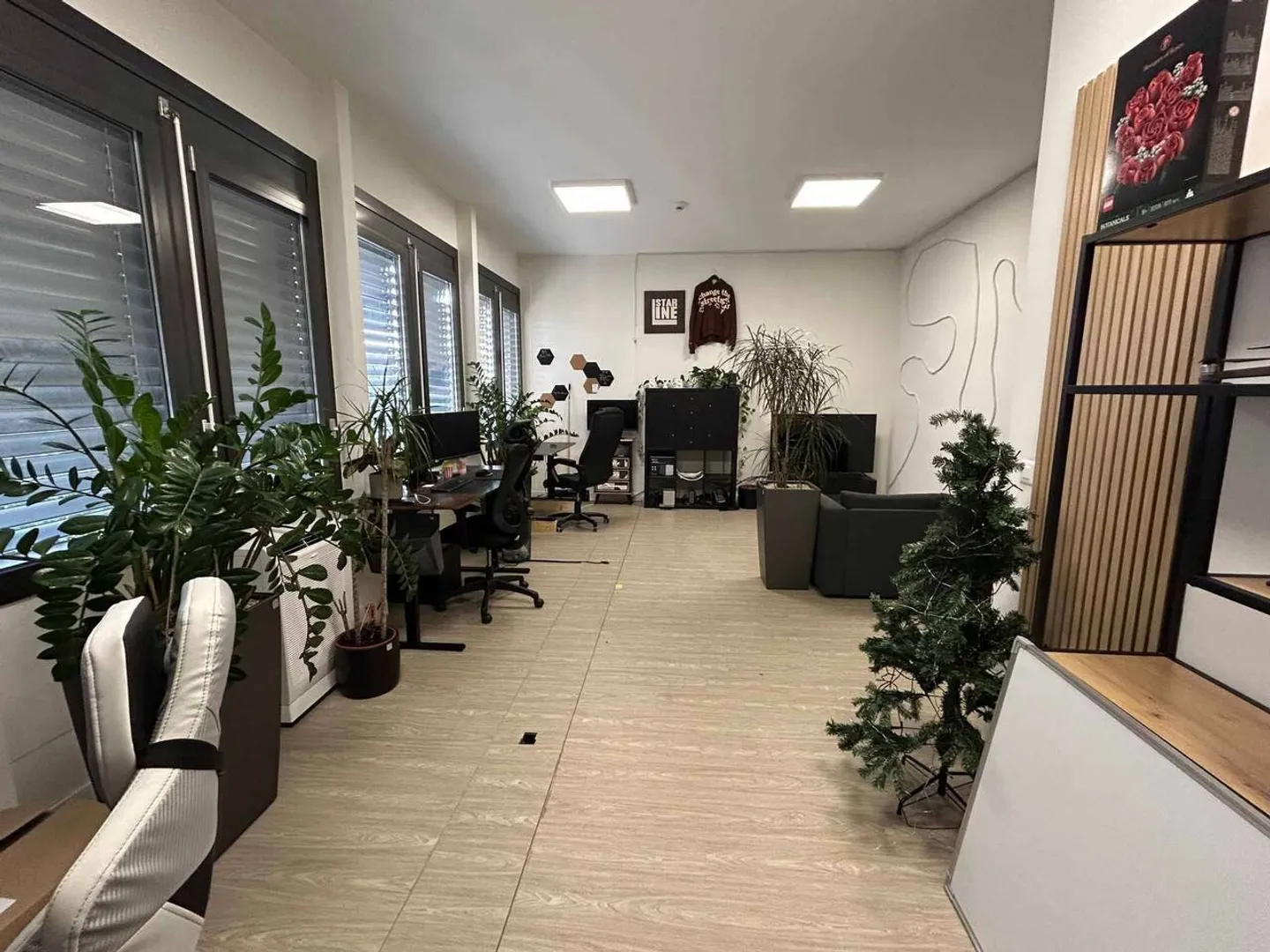 Bureau rénové à Crissier - Photo 1 sur 4