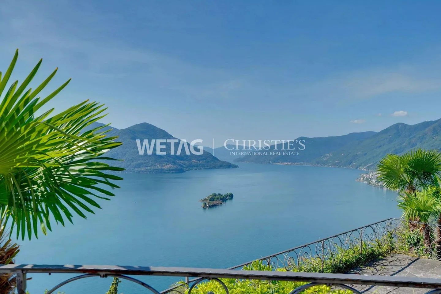Villa méditerranéenne à rénover dans un emplacement de choix avec vue sur le lac à 180° à R... - Photo 1 sur 13