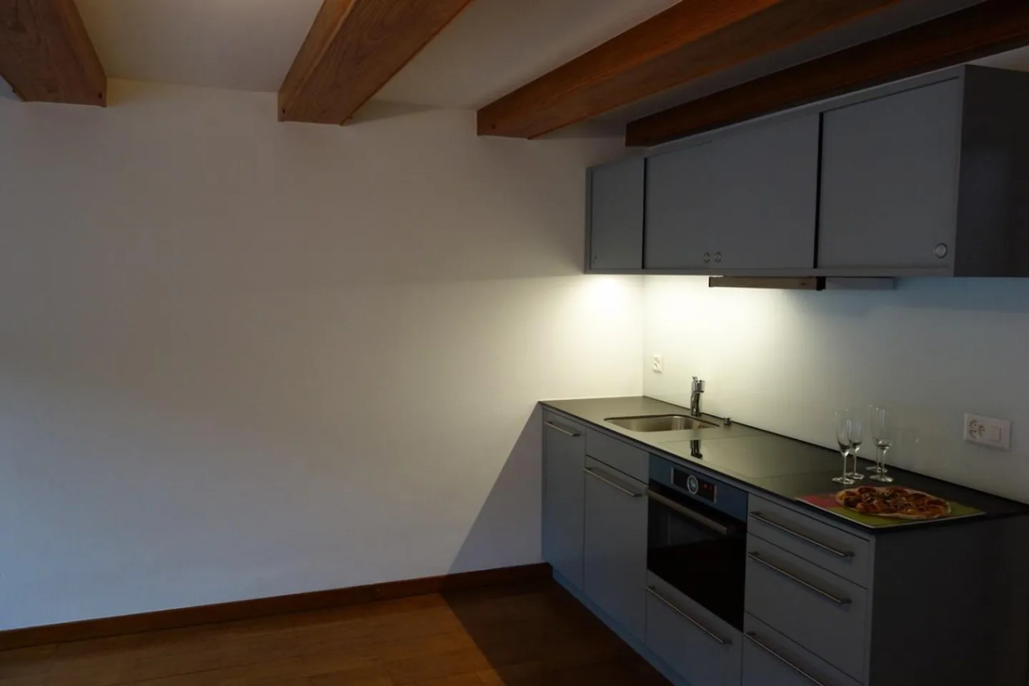 Charmante appartement 2 pièces dans la vieille ville de Liestal - Photo 1 sur 5