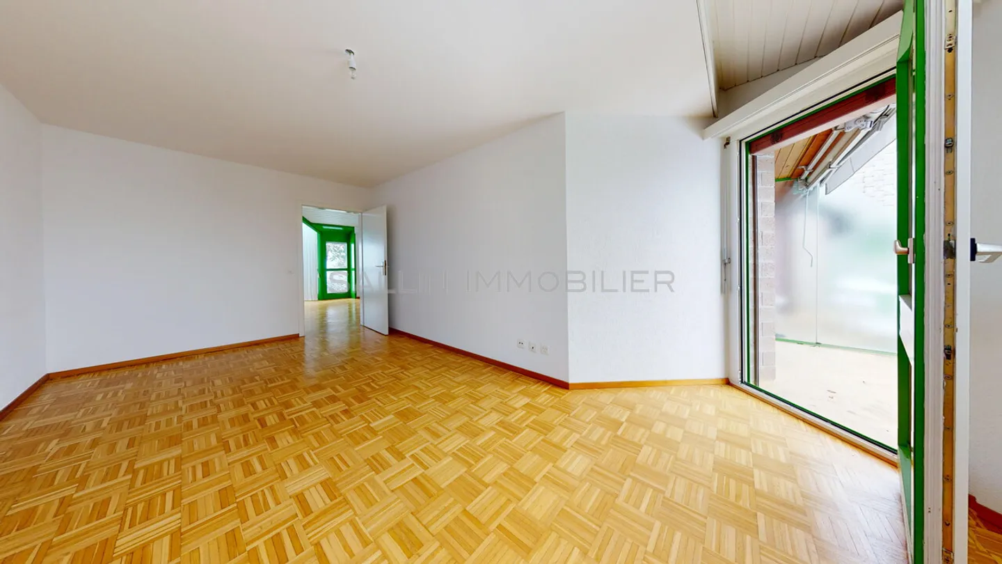 TRES BEAU 4½ PIECES DANS RESIDENCE - Photo 4 sur 9