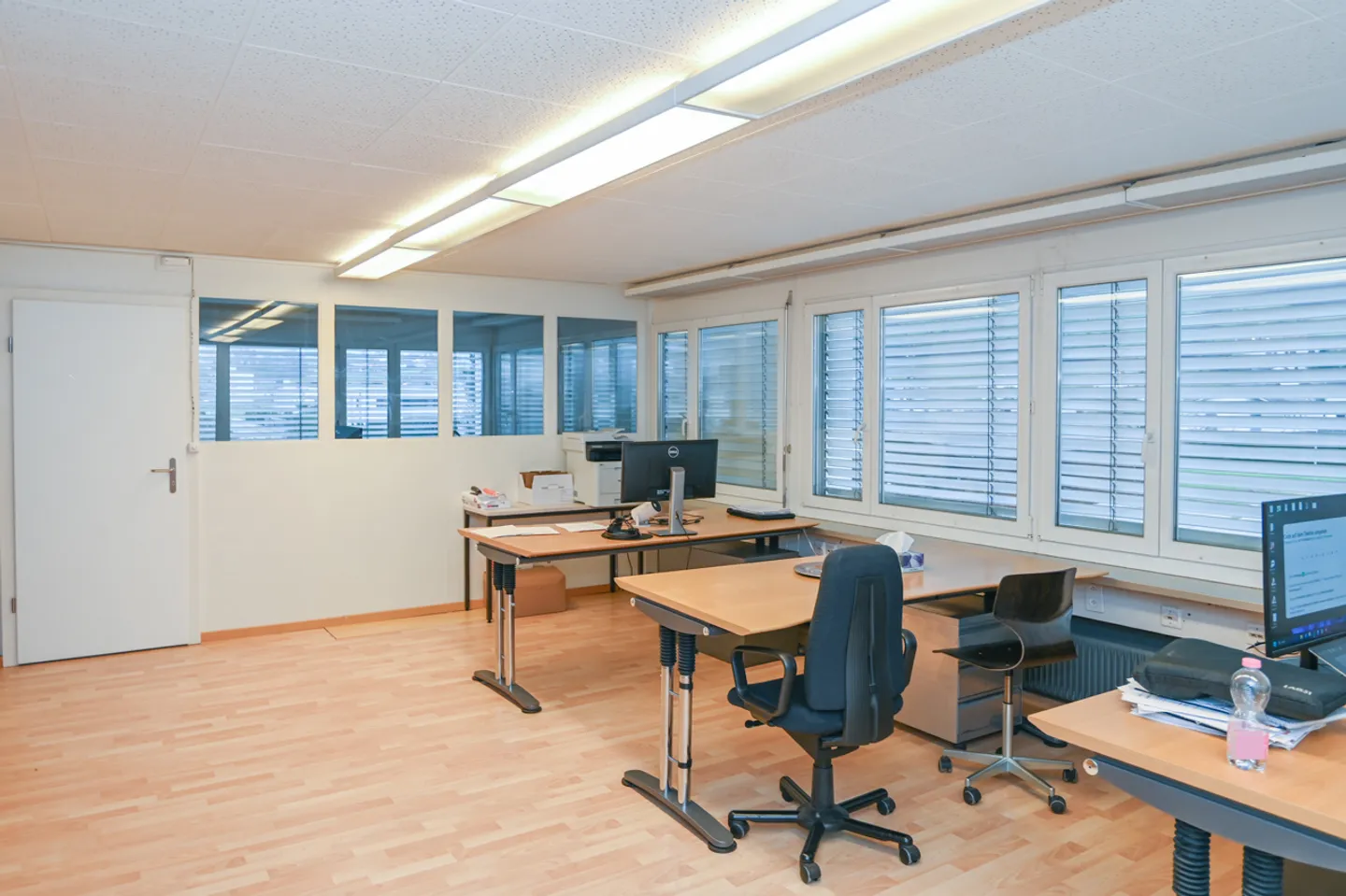 Propriété commerciale avec de bons rendements et des locataires de longue durée - Photo 5 sur 13