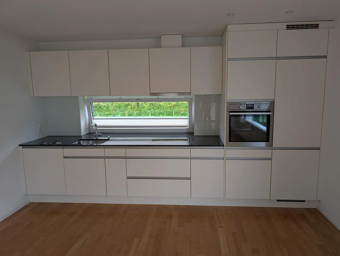 Dreamlike 3.5-Room Apartment with Lake View in Uerikon / Stäfa - Photo 1 of 6