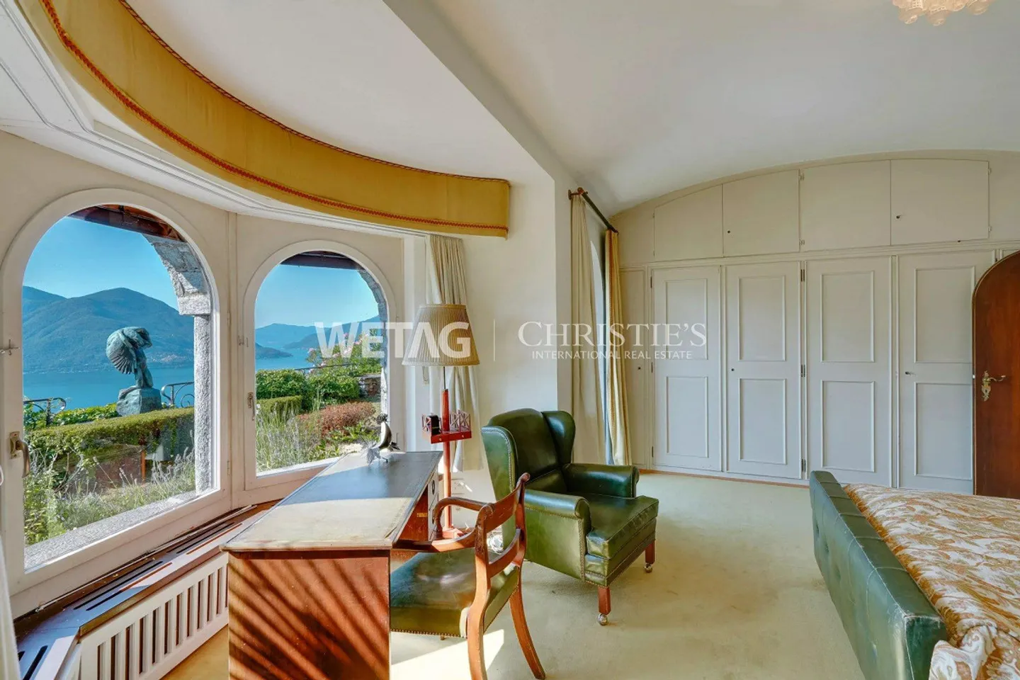 Villa méditerranéenne à rénover dans un emplacement de choix avec vue sur le lac à 180° à R... - Photo 11 sur 13