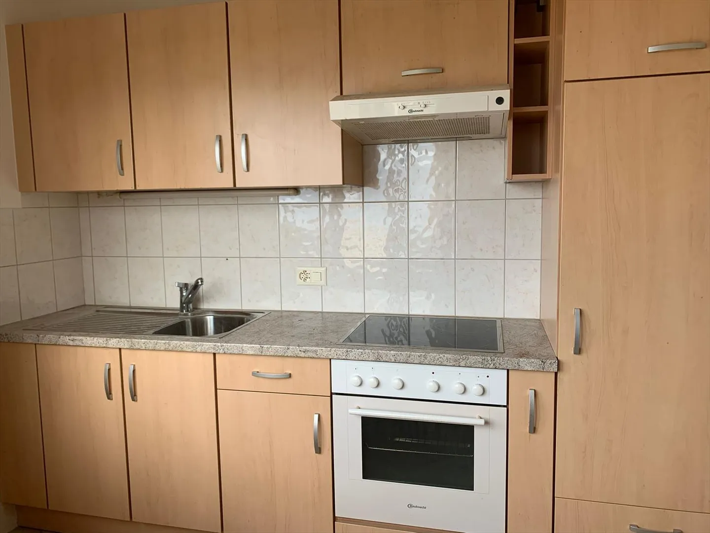 Apartment - Photo 8 of 10