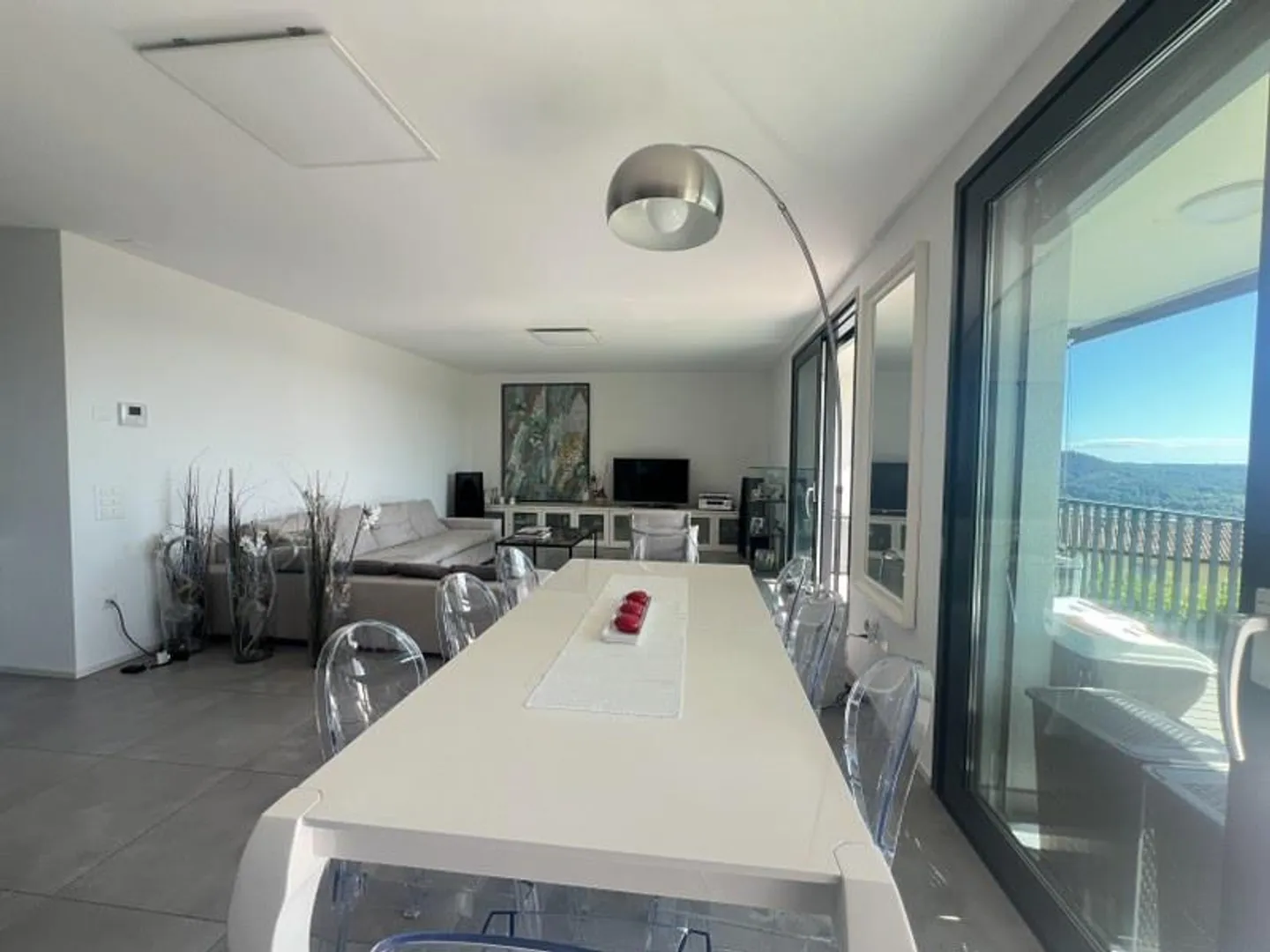 Appartement moderne de 4,5 pièces dans un quartier résidentiel - Photo 6 sur 13