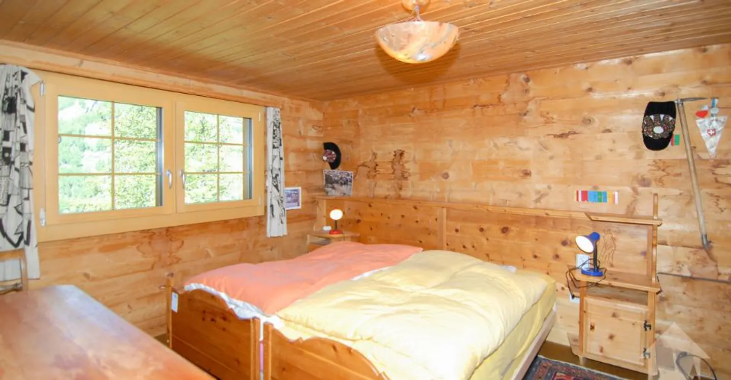 Charming Chalet with Panoramic Views - Photo 4 of 11