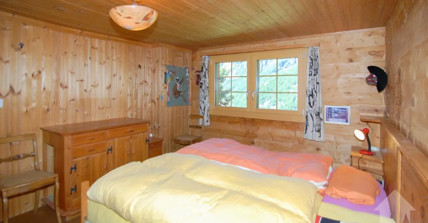 Charming Chalet with Panoramic Views - Photo 5 of 11
