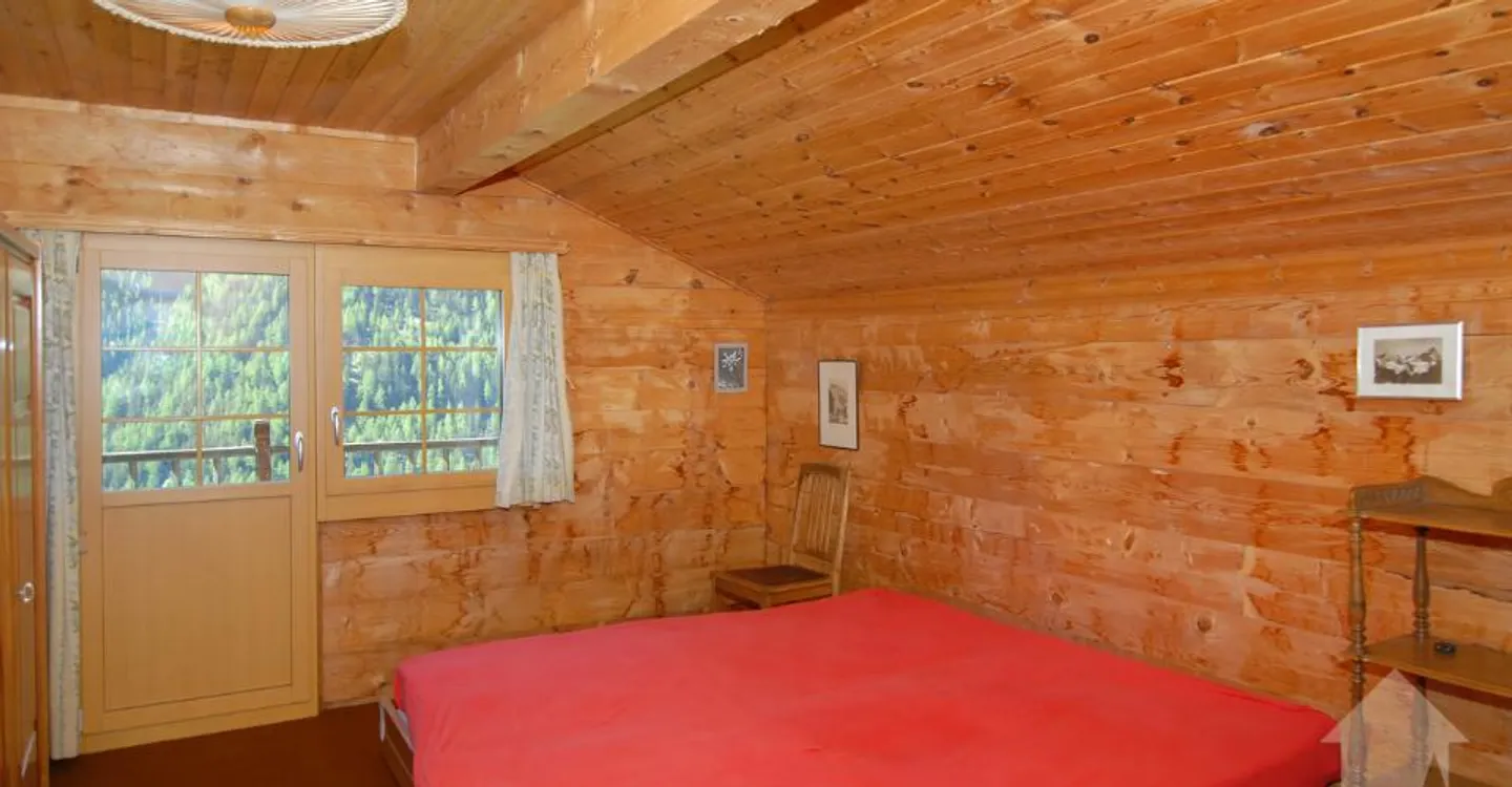 Charming Chalet with Panoramic Views - Photo 6 of 11