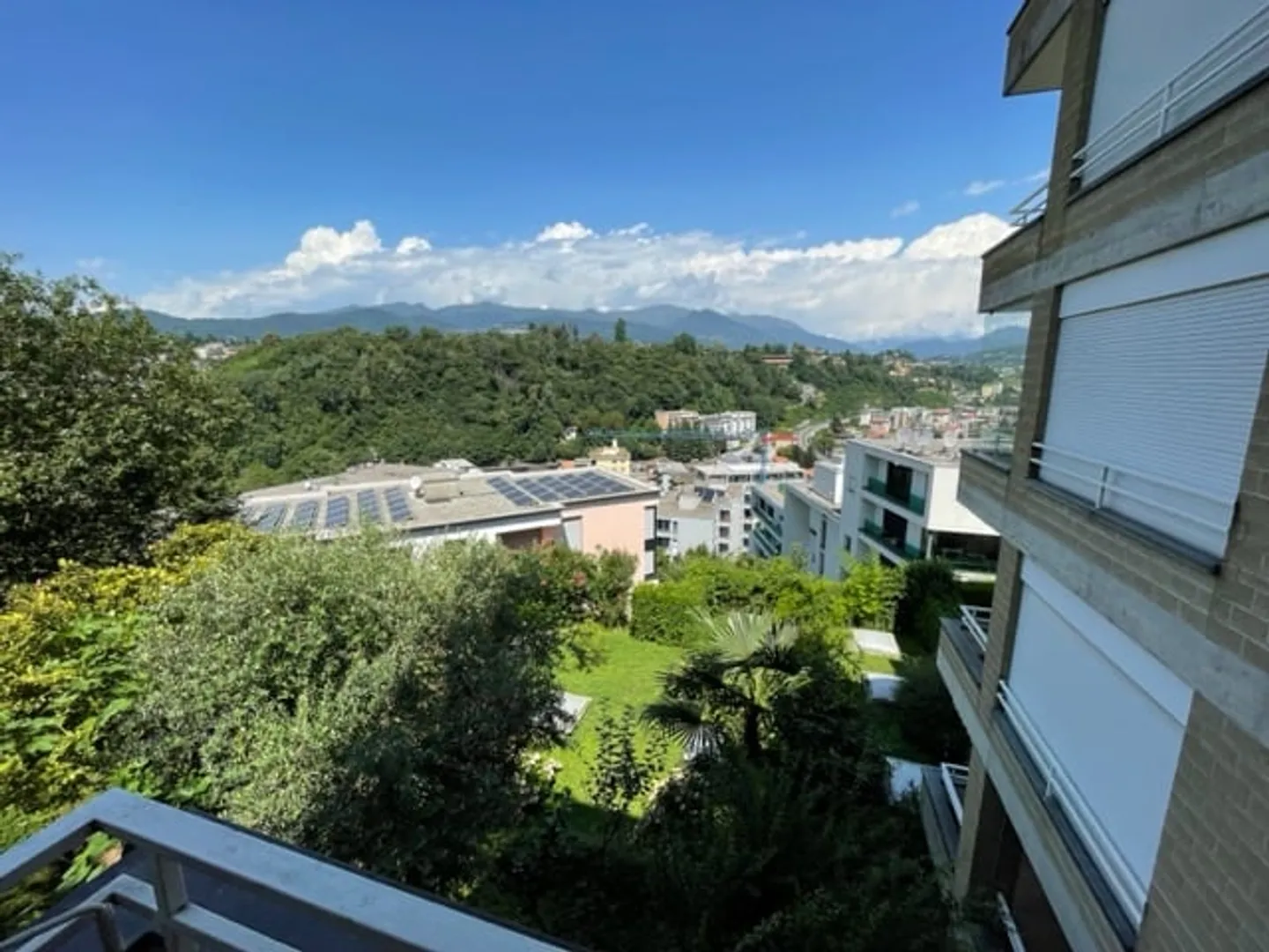 Appartamento Paradiso con Grande Potenziale - Foto 2 di 4