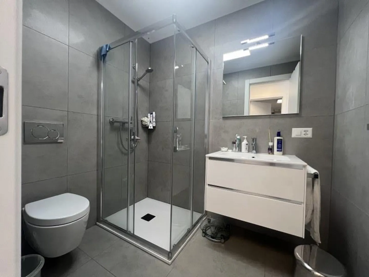 Appartement moderne de 4,5 pièces dans un quartier résidentiel - Photo 10 sur 13
