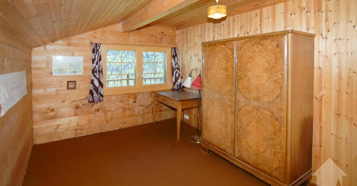 Charming Chalet with Panoramic Views - Photo 9 of 11