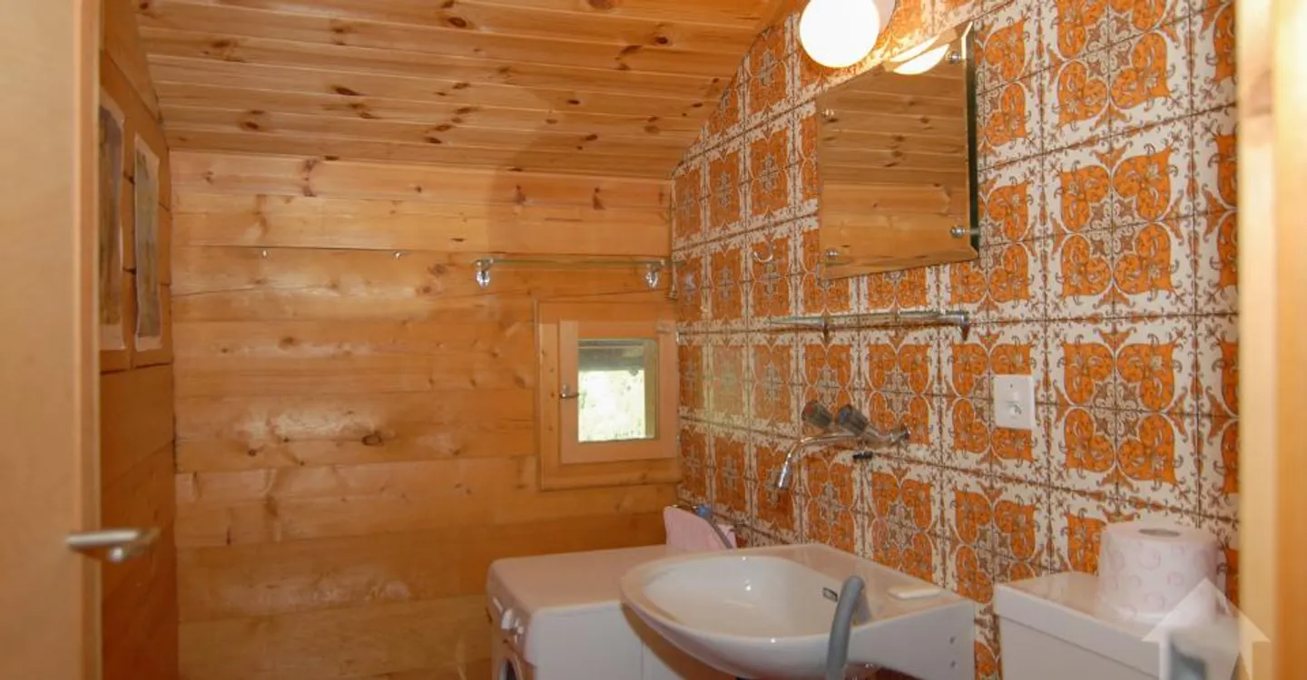 Charming Chalet with Panoramic Views - Photo 11 of 11