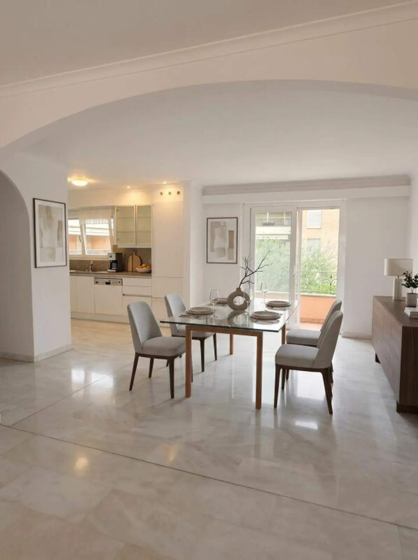 Appartement élégant de 4,5 pièces Ascona Lac Majeur - Photo 2 sur 11