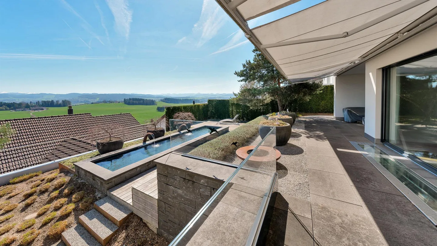 Maison individuelle de 7,5 pièces avec vue unique - Photo 3 sur 10