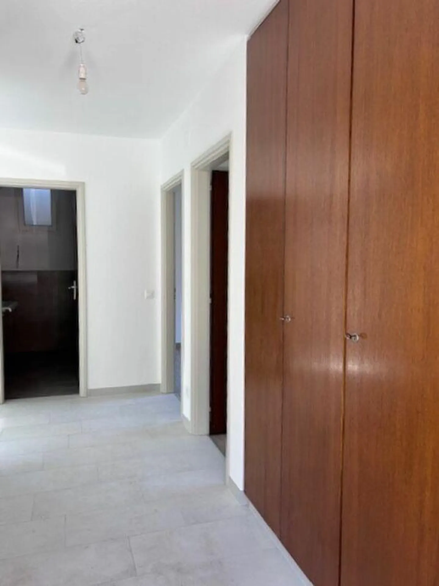 APPARTEMENT 3.5 PIÈCES AVEC JARDIN EXCLUSIF - Photo 4 sur 13