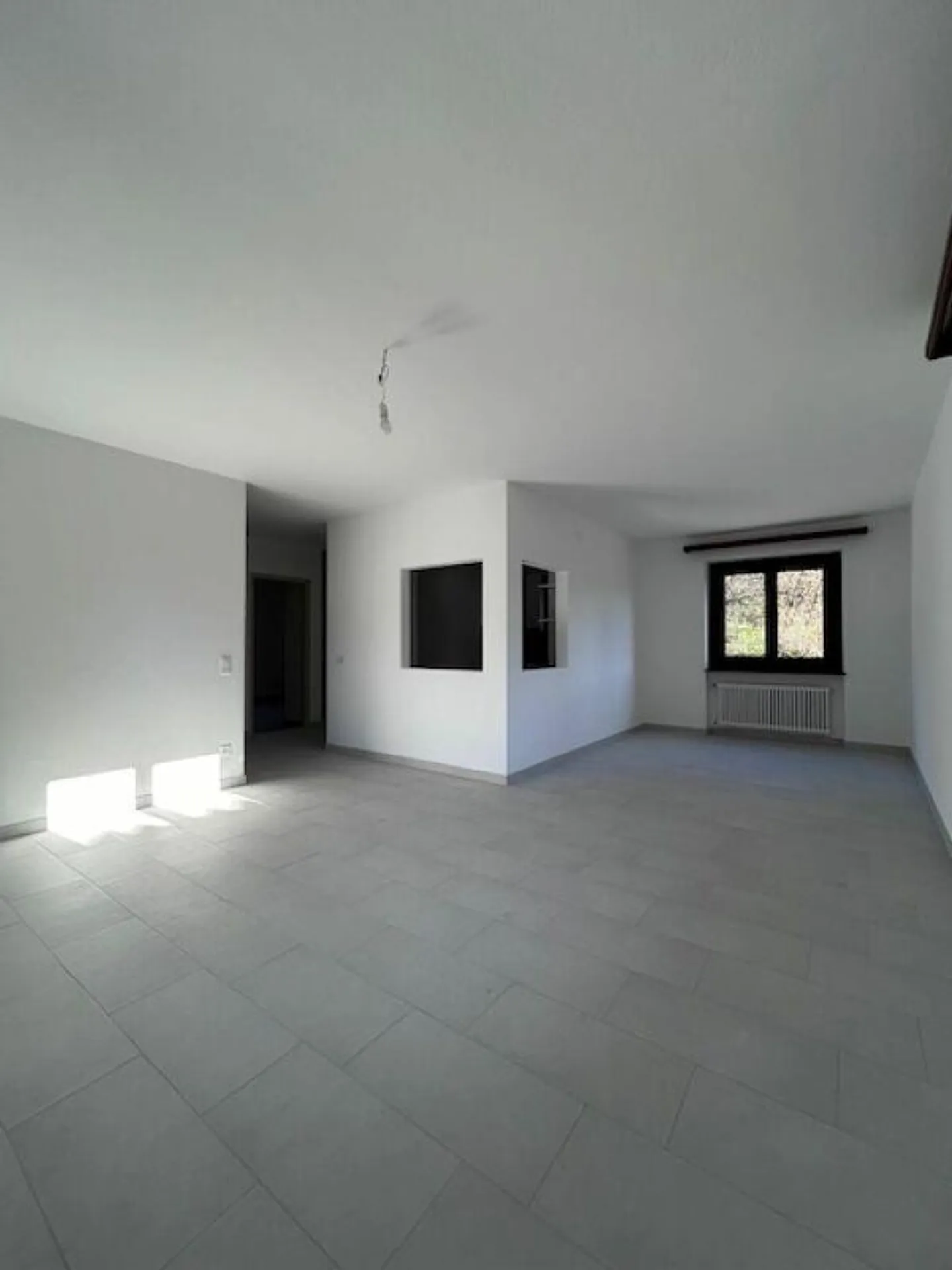 APPARTEMENT 3.5 PIÈCES AVEC JARDIN EXCLUSIF - Photo 8 sur 13