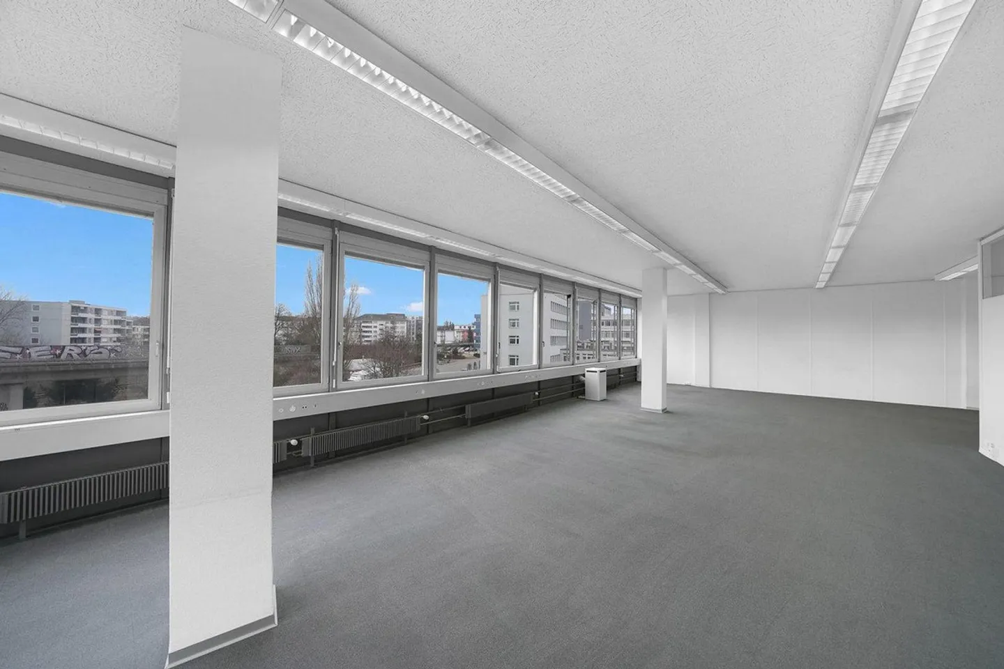 Ufficio completamente sviluppato con layout emozionante! - Foto 4 di 14