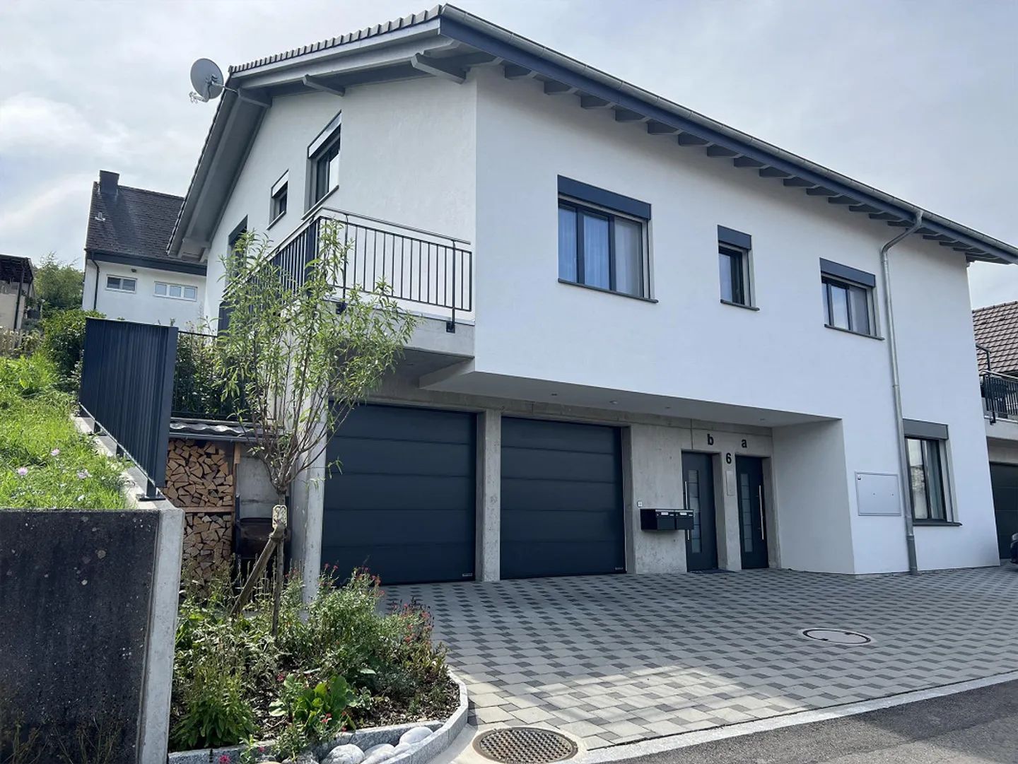 Appartamento duplex molto generoso e moderno in una posizione tranquilla - Foto 1 di 15