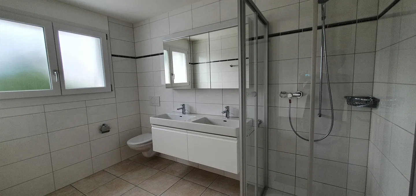 Spacious bright 4 1/2 room apartment - Photo 6 of 10