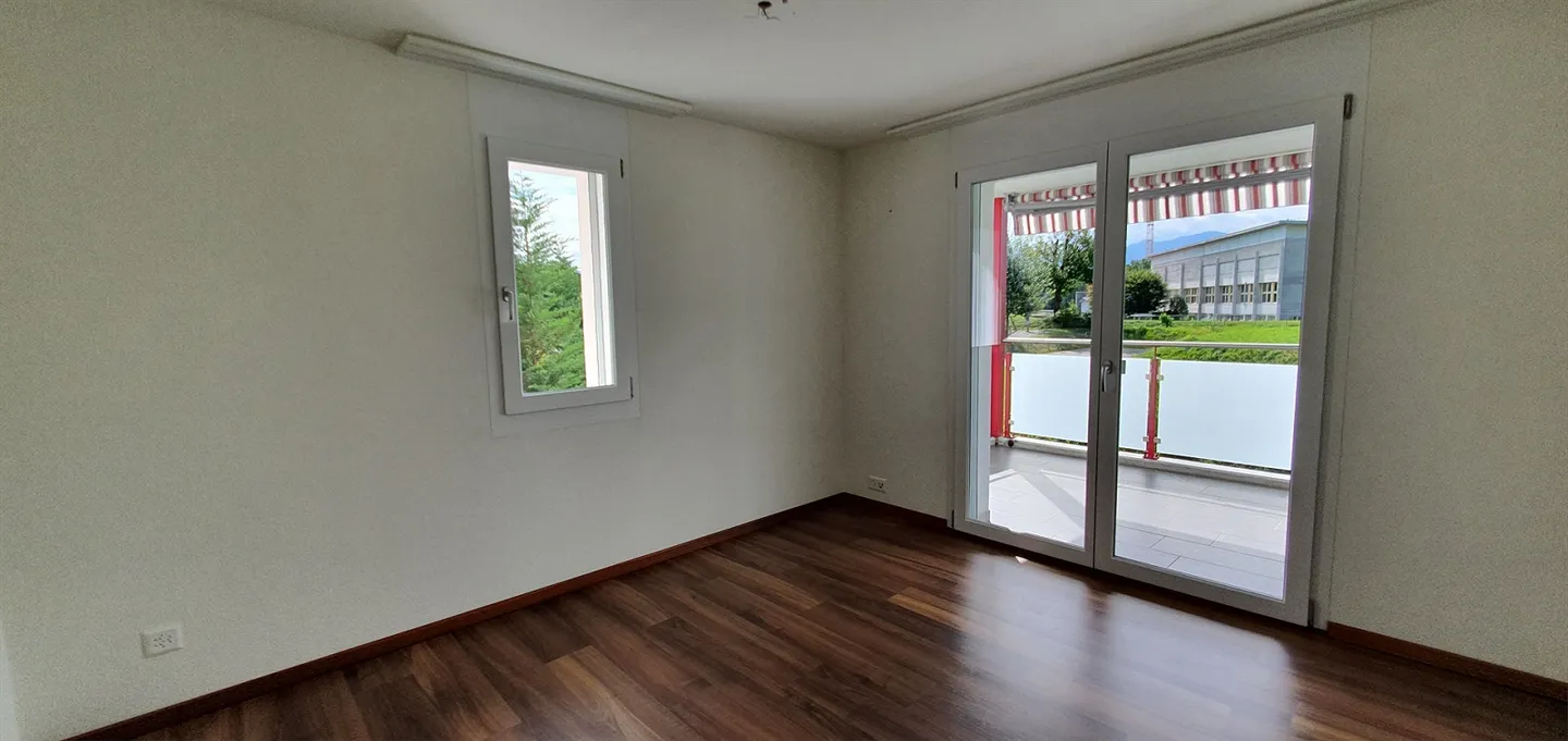 Spacious bright 4 1/2 room apartment - Photo 8 of 10