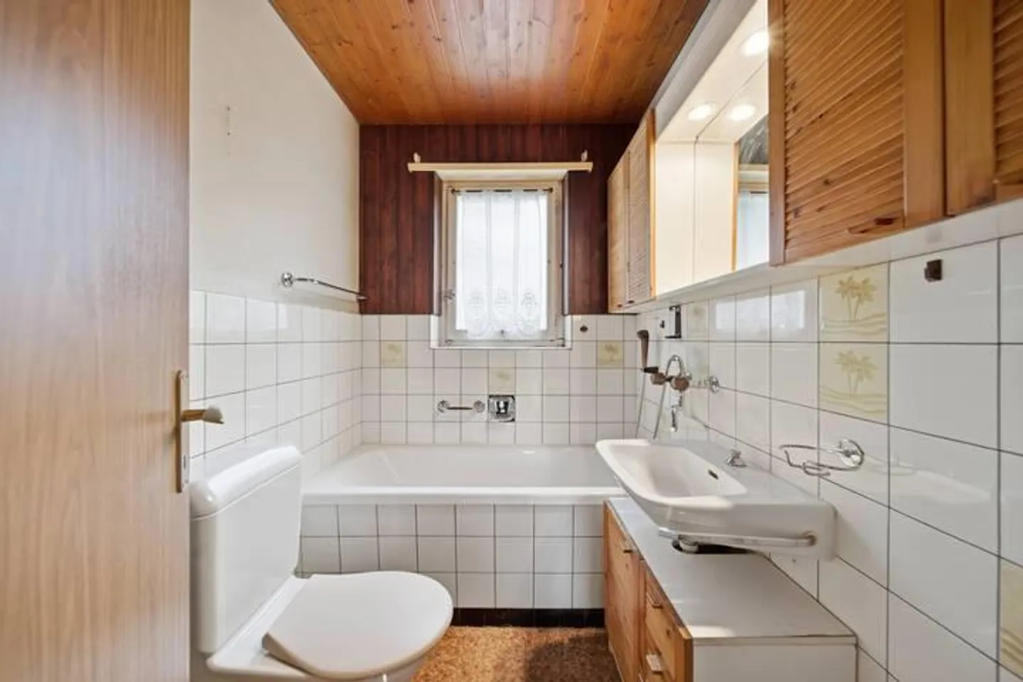 Charmante maison individuelle de 5,5 pièces dans un quartier résidentiel calme de Pieterlen - Photo 7 sur 9