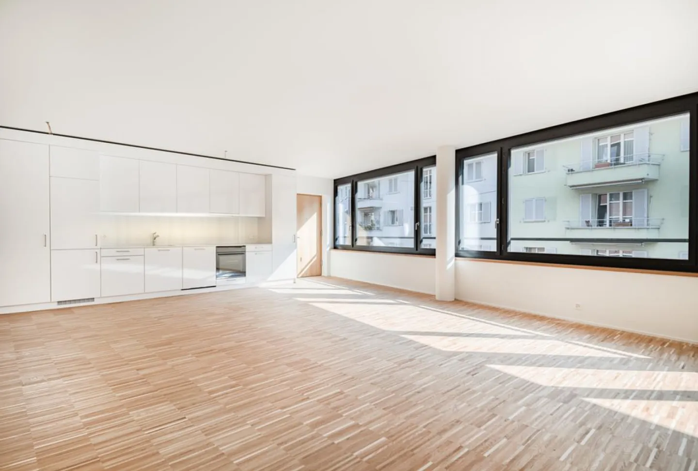 Modern and Central Apartment in the Tribschen Quarter - Photo 2 of 6