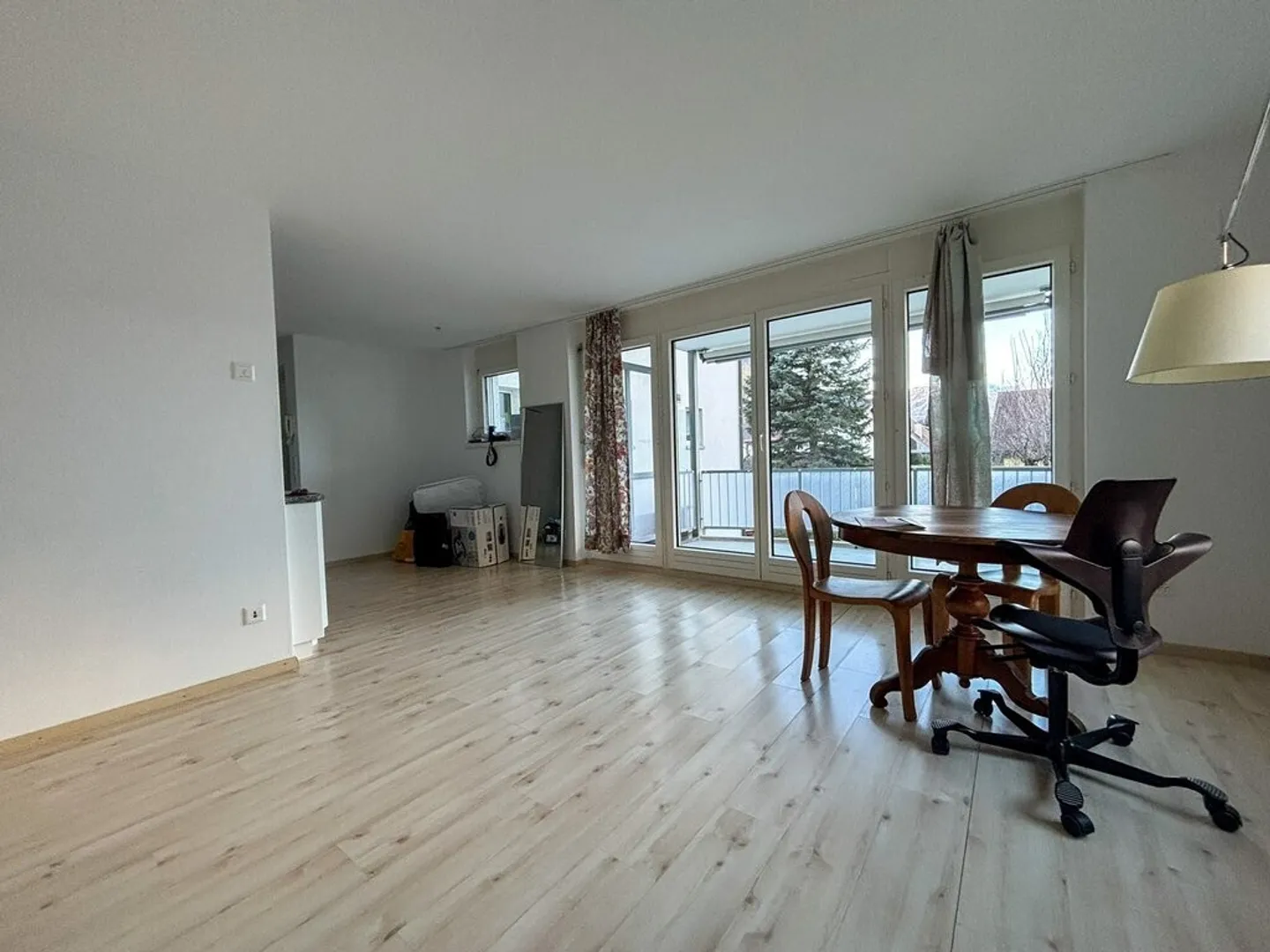 Helle 3.5-Zimmer-Wohnung in Felsberg - Foto 3 von 12