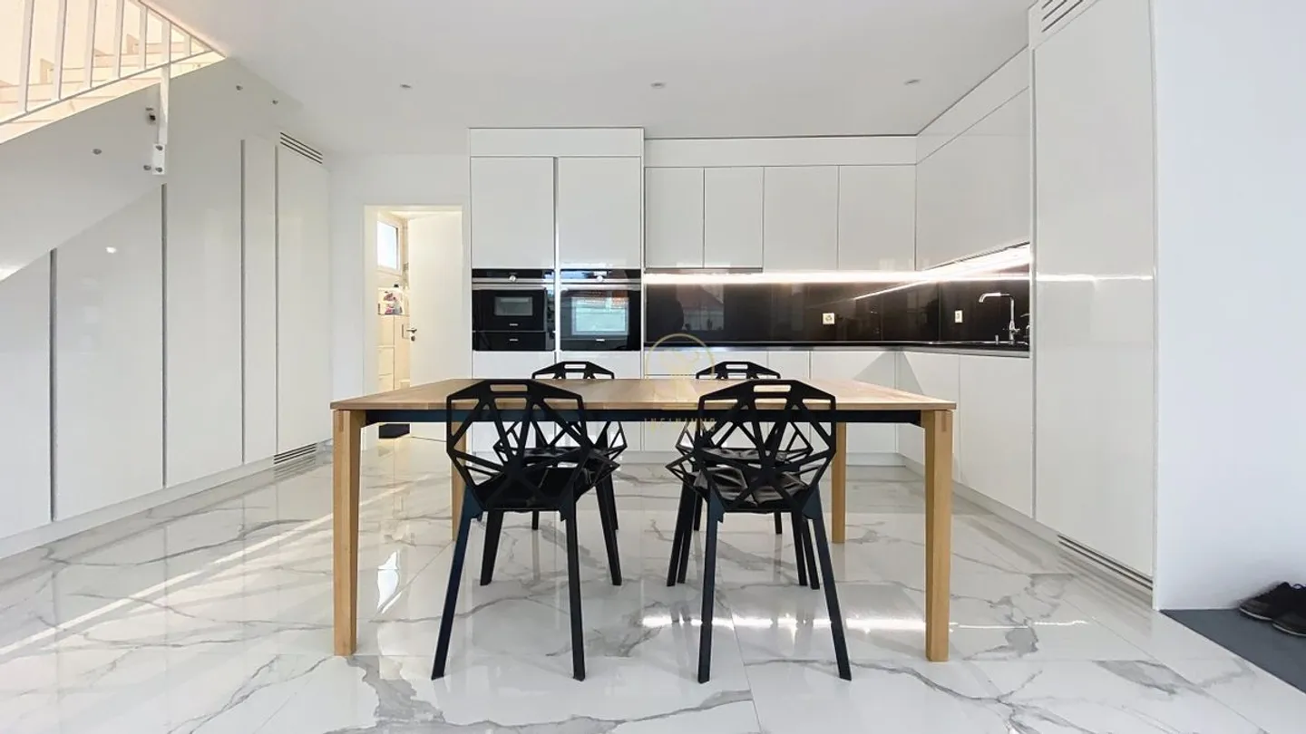 CHAVANNES-SUR-MOUDON - casa unifamiliare luminosa e individuale del 2018 con 6 stanze su 3 livelli - Foto 6 di 12