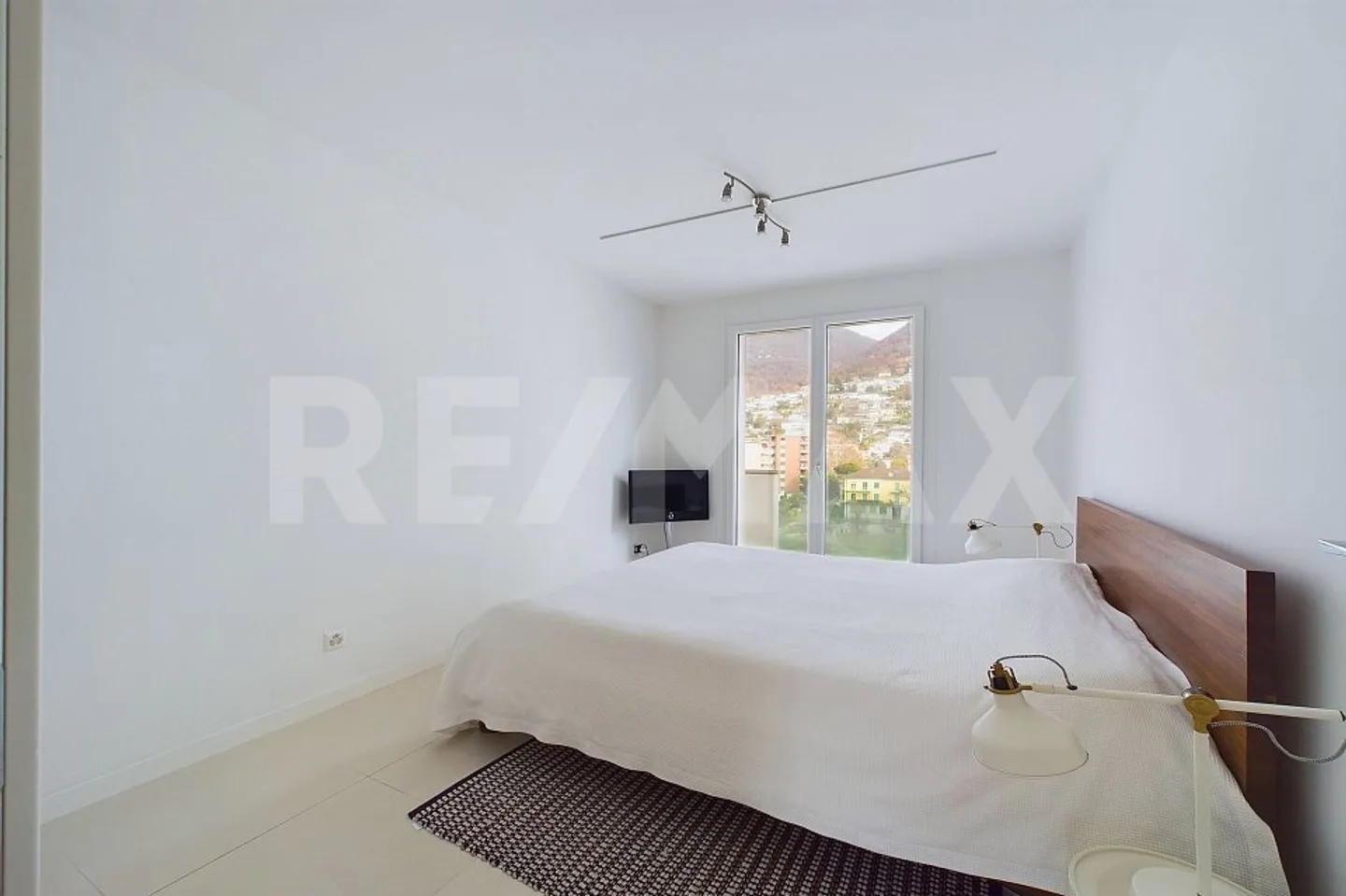 Elegante Penthouse mit teilweisem Blick auf den Luganersee - Foto 7 von 13