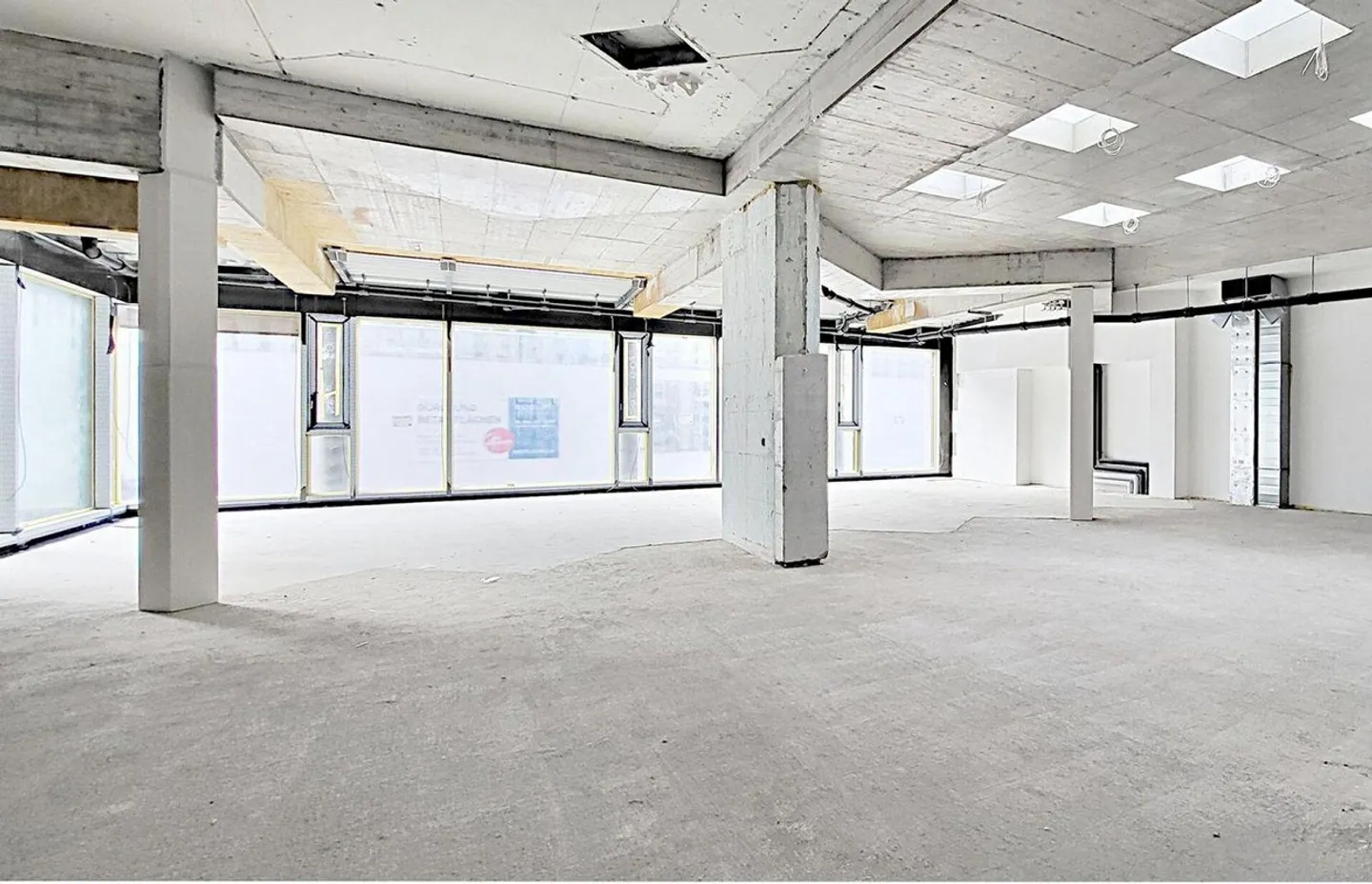 Spazio commerciale entusiasmante in posizione privilegiata a Brugg! - Foto 5 di 8