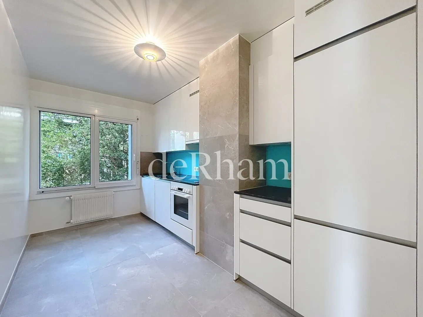 Appartement Charmant Près du Lac - Photo 2 sur 10