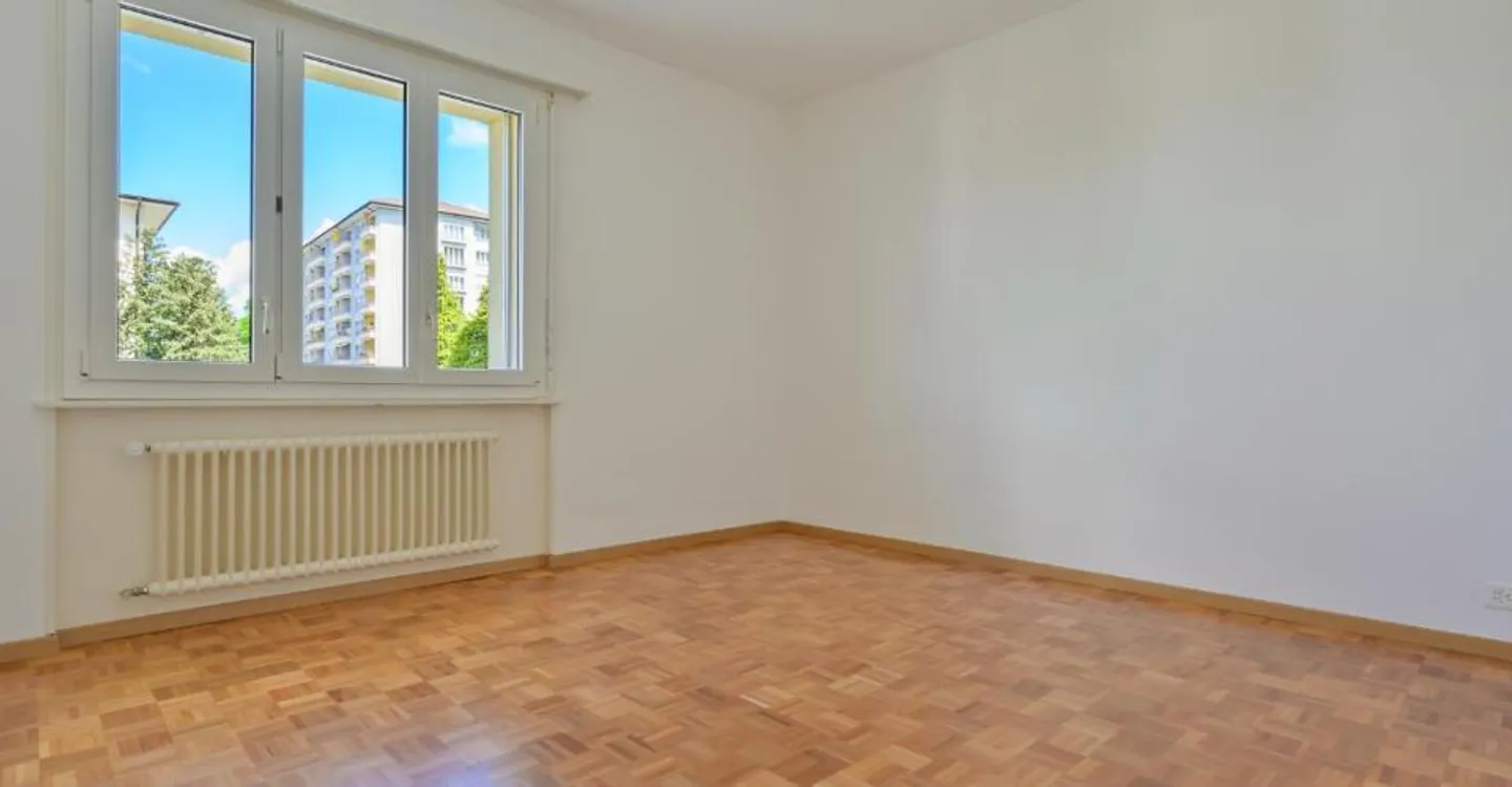 Ihr zukünftiges Zuhause: wunderschöne 6-Zimmer-Wohnung mit schönen Volumen - Foto 4 von 4