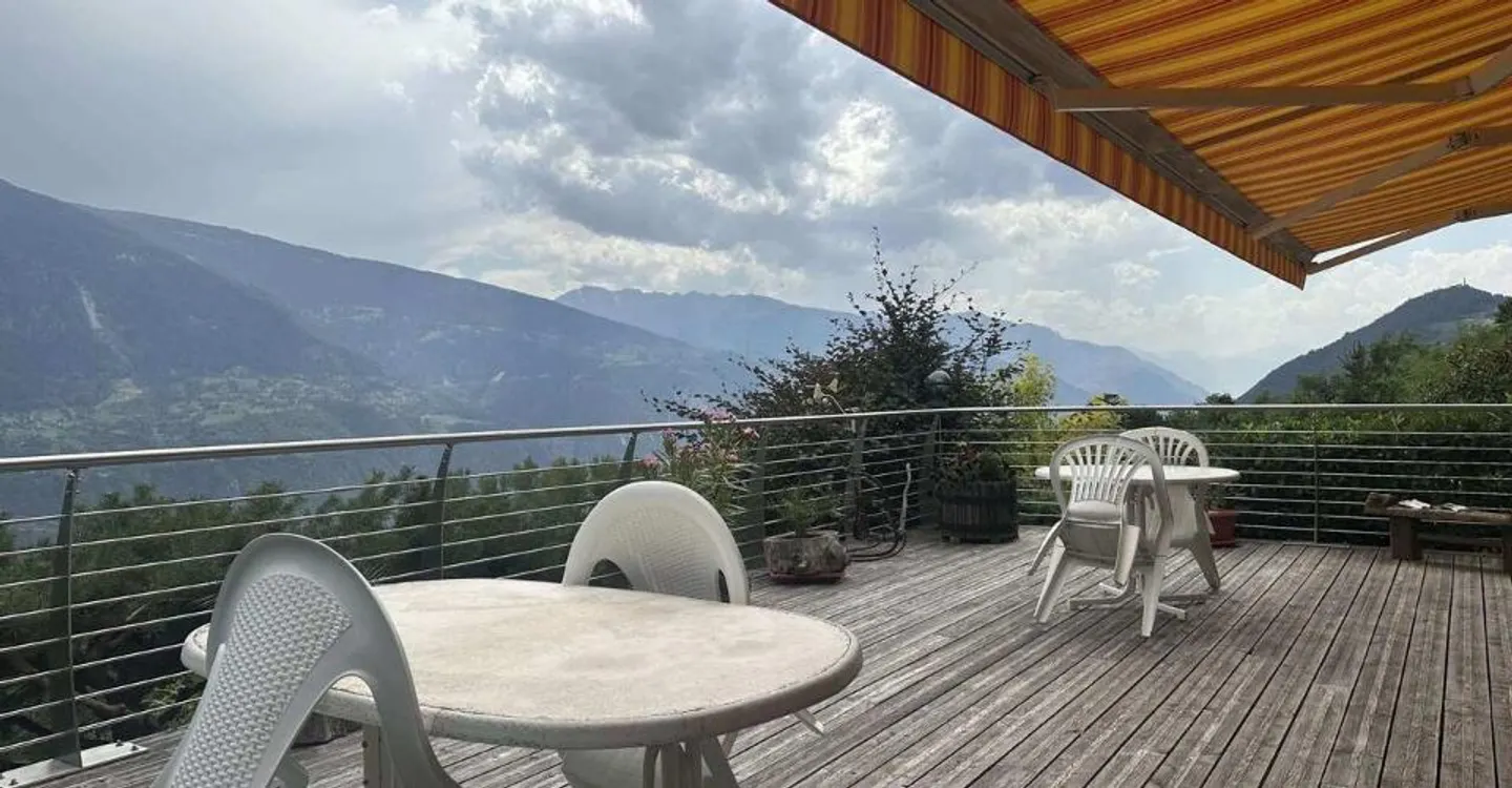 Spacious Villa on a 10,000 m² Plot in Chermignon-d'en-Bas - Photo 6 of 12