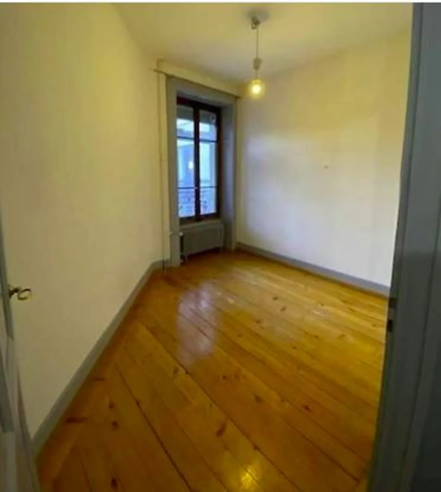Elegant 5-room renovated with character PlainPalais - Photo 4 of 4