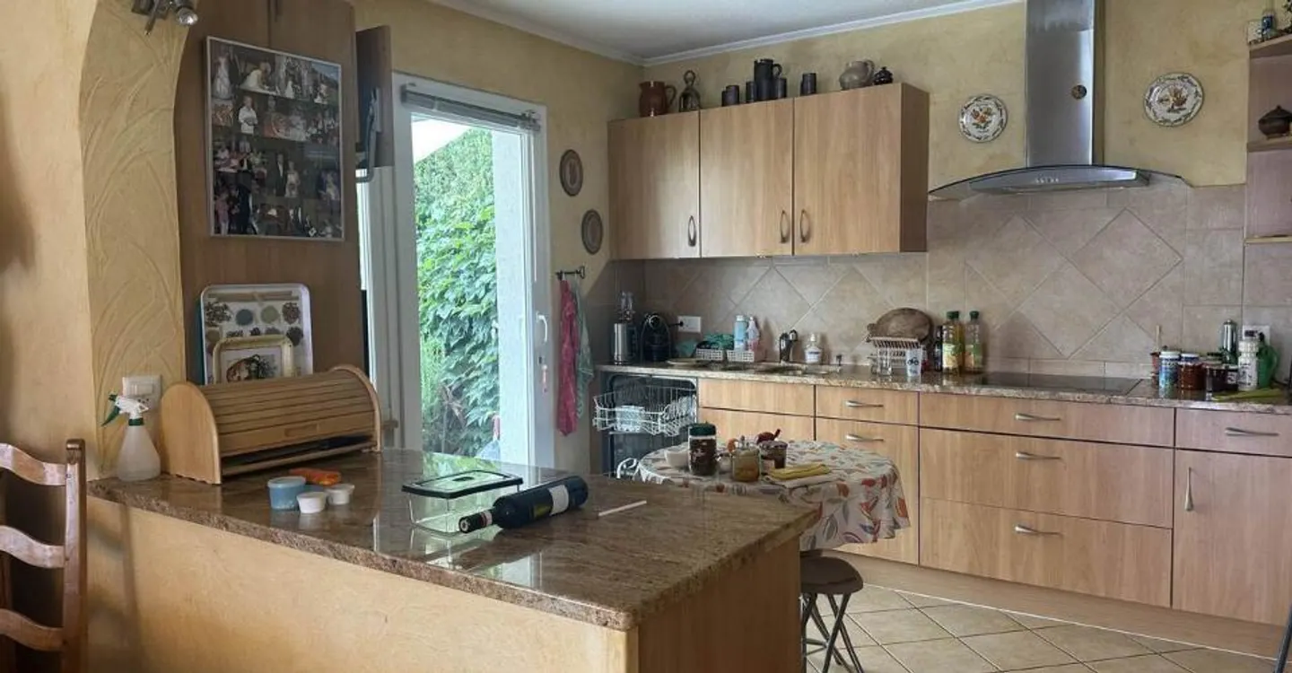 Spacious Villa on a 10,000 m² Plot in Chermignon-d'en-Bas - Photo 8 of 12
