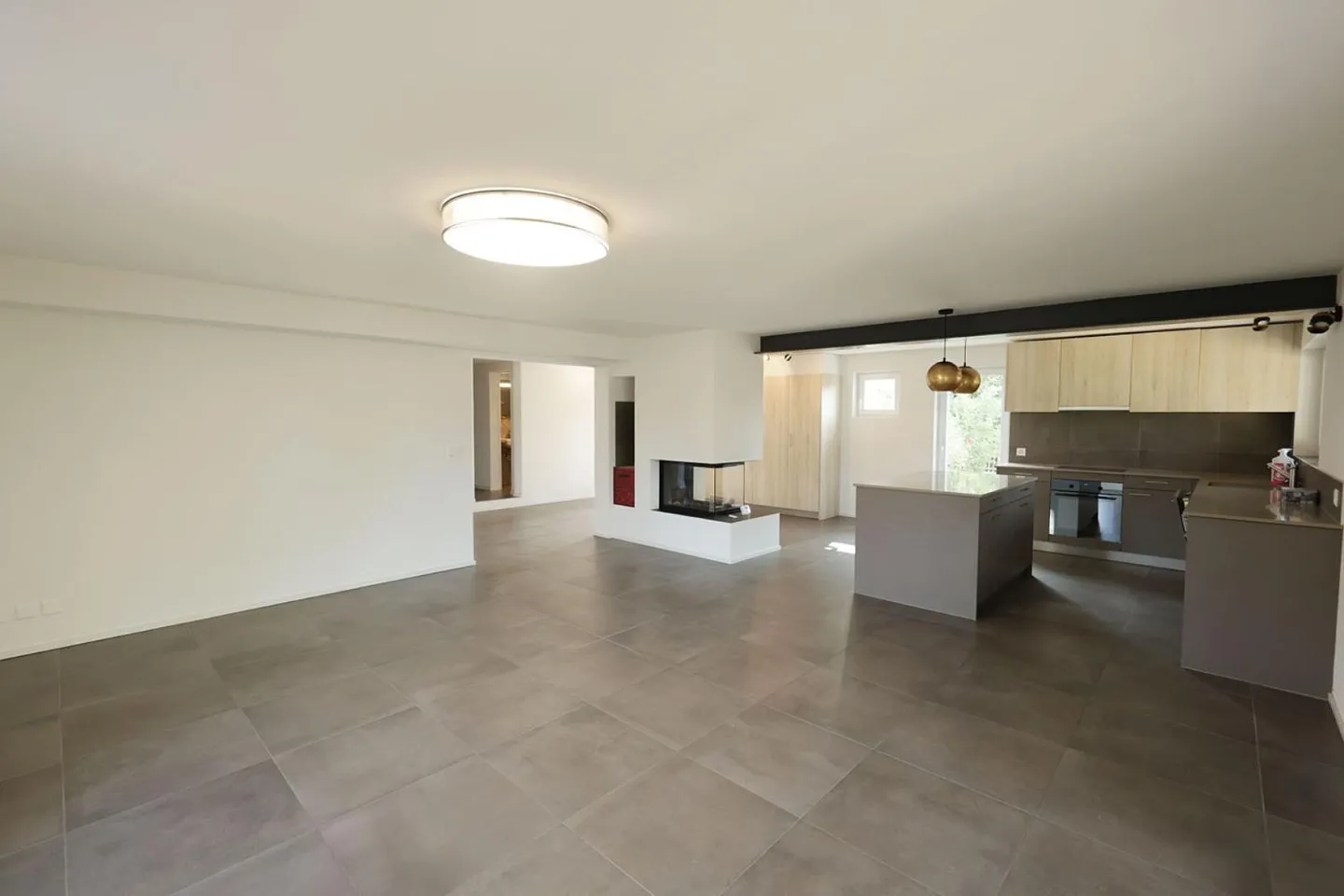 Casa con quattro camere e terreno di 900 m2 - Ideale per una coppia - Foto 6 di 13