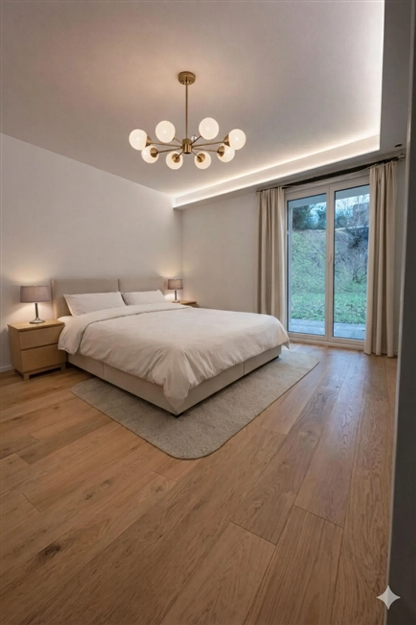 Elegant 2.5-room apartment with portico and garage - Photo 4 of 7