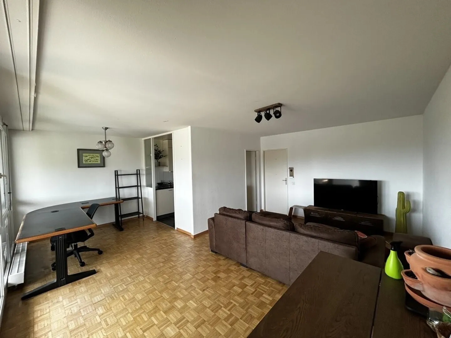 Neu! Wunderschöne Wohnung im Herzen von Renens! - Foto 2 von 4