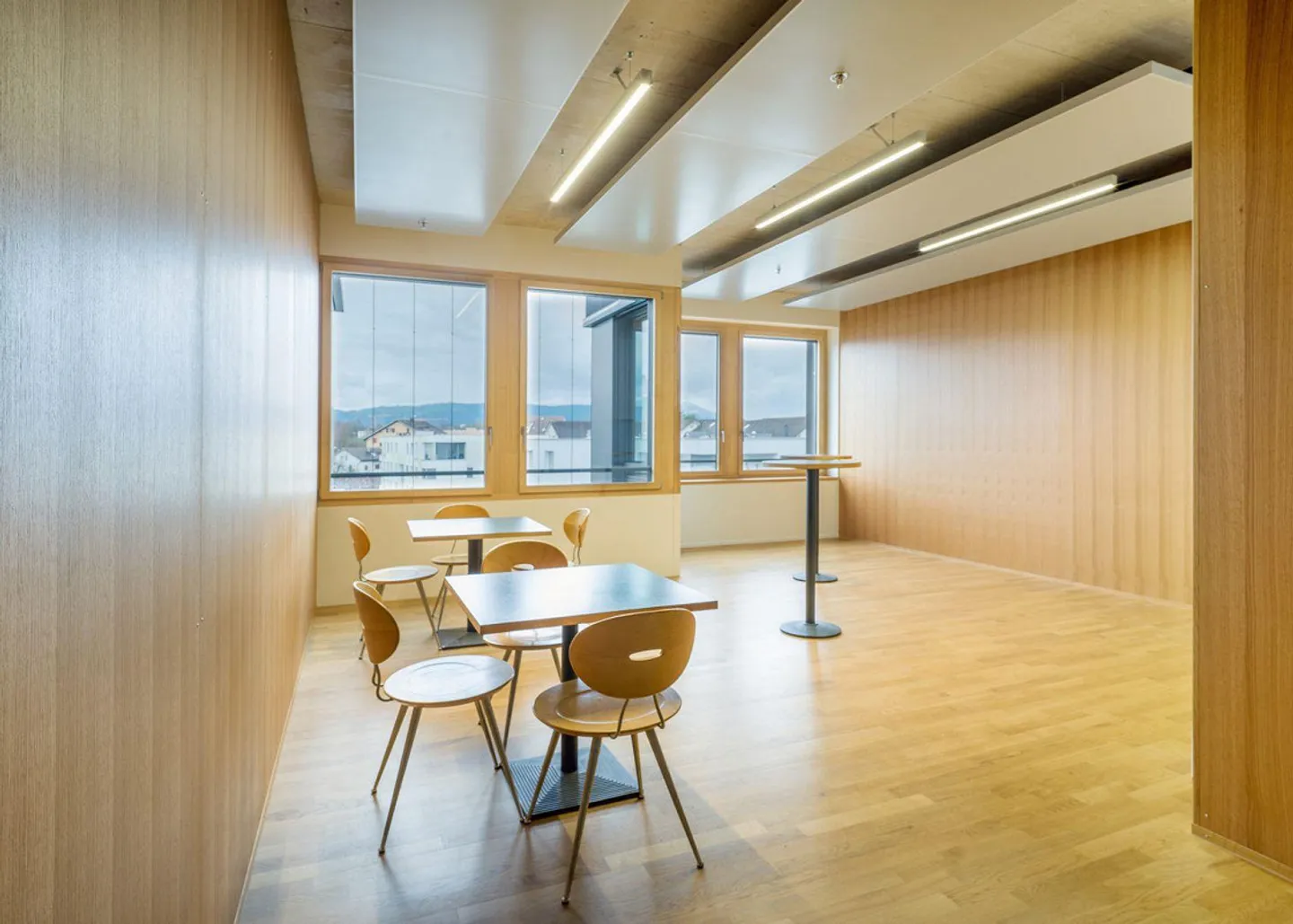 Aussergewöhnliches Bürokonzept 857 m² in Hagendorn! - Foto 5 von 10